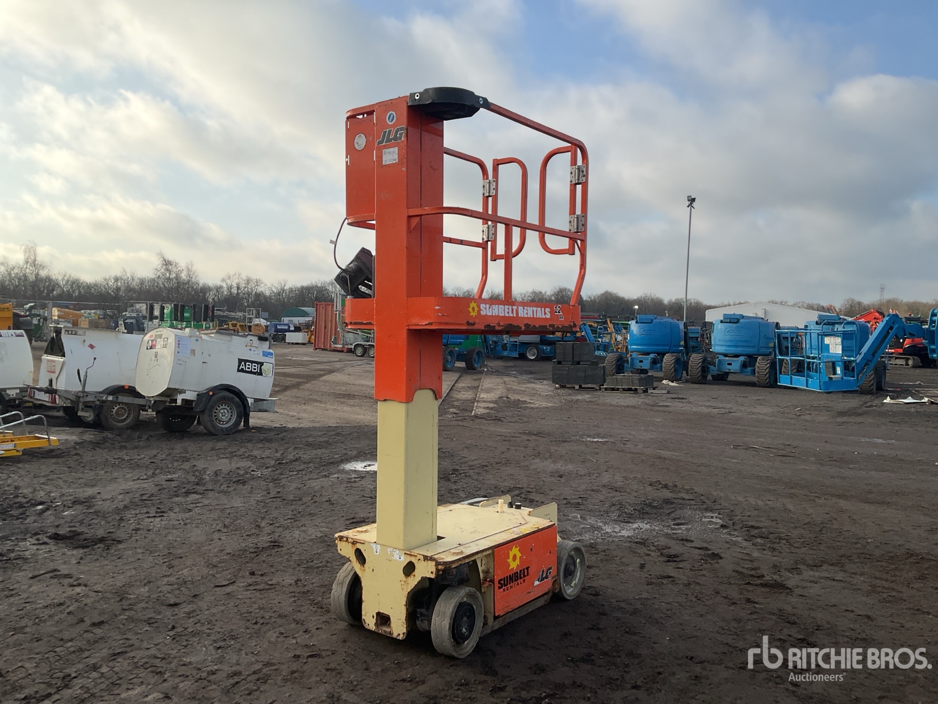 General Appearance with Featured Photo