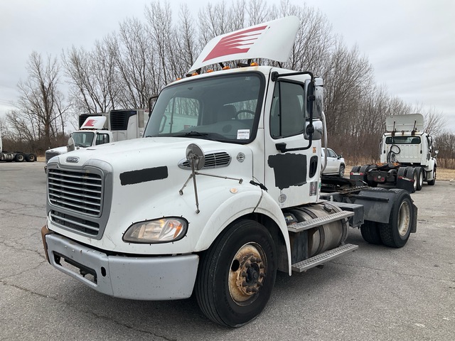 2017 Freightliner M2 112 4x2 S/A Day Cab Truck Tractor