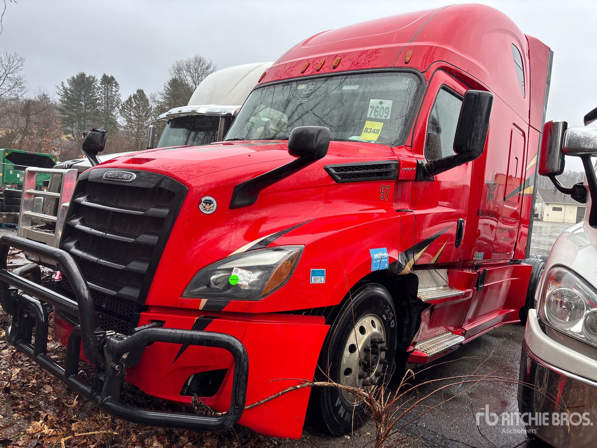 General Appearance with Picture, Left Front Corner