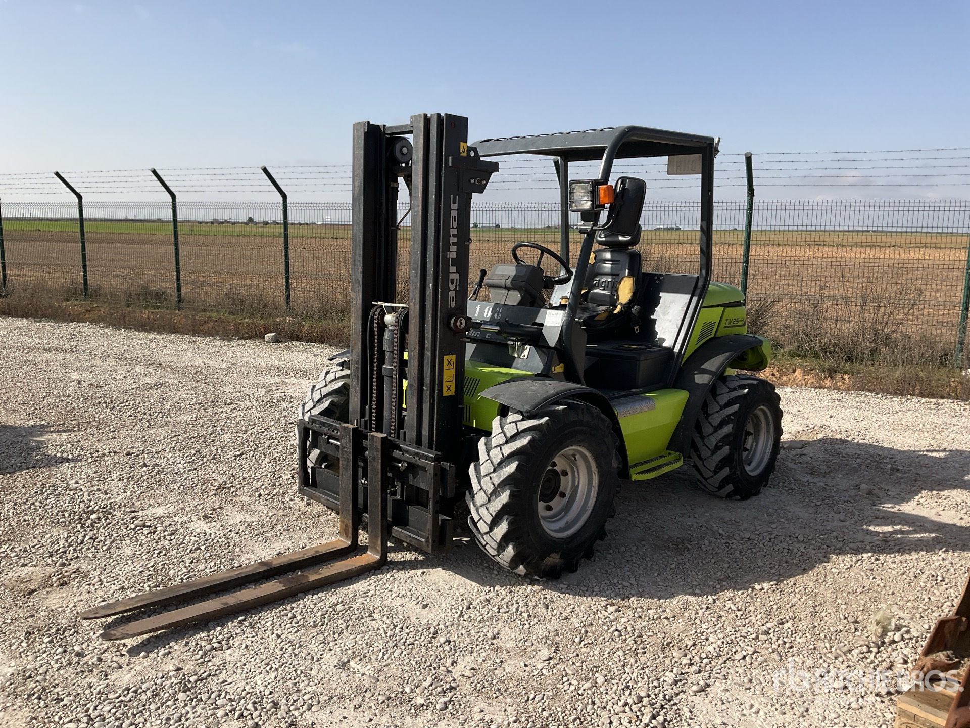 General Appearance with Imagen: esquina delantera izquierda