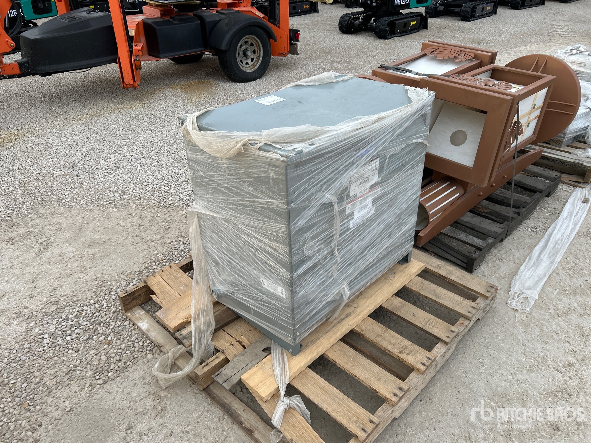 General Appearance with Image, coin avant droit