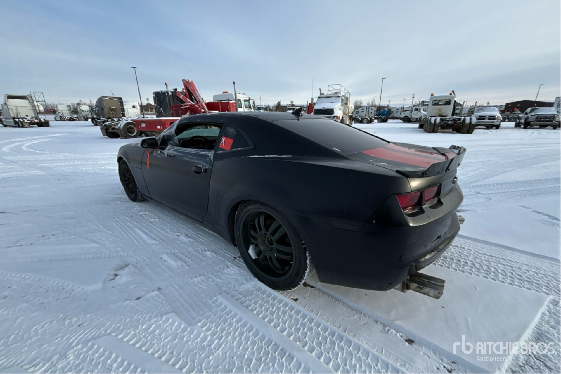 General Appearance with Picture, Left Rear Corner