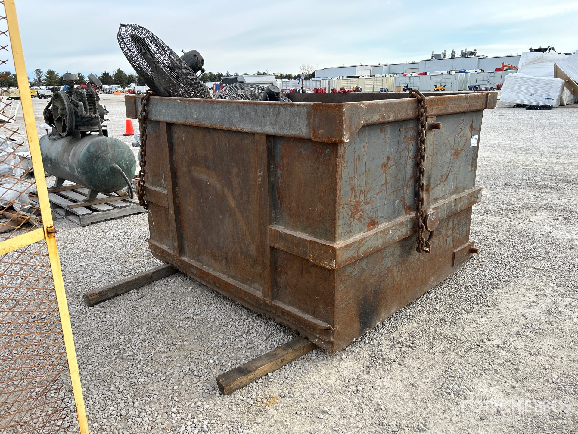 General Appearance with Image, coin arrière droit