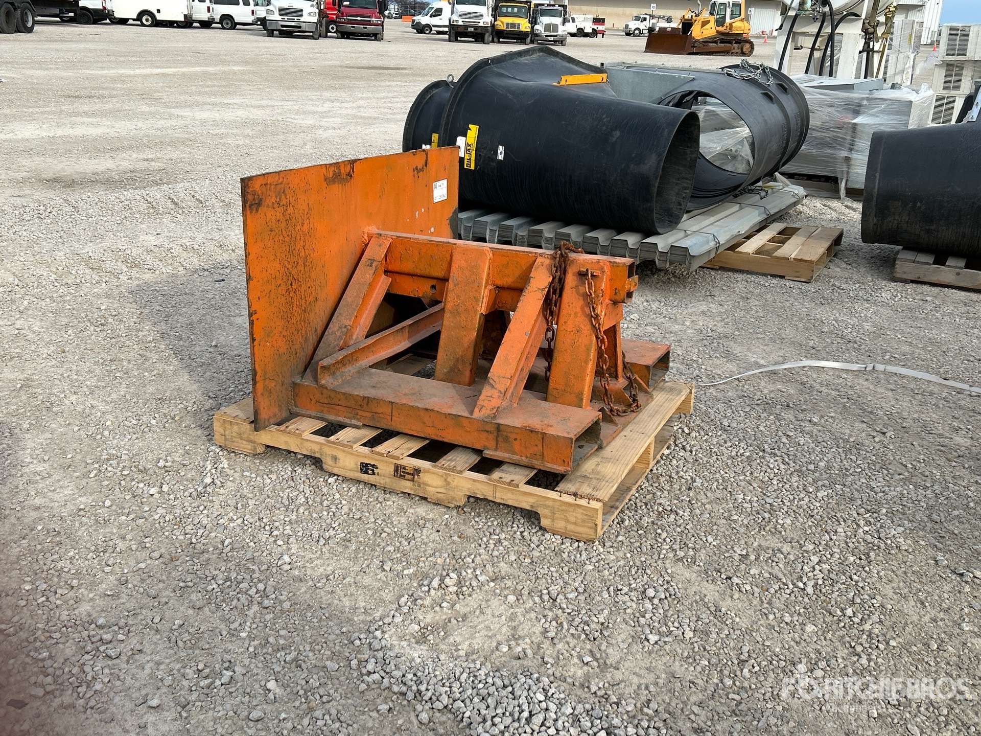 General Appearance with Bild, Ecke vorne rechts