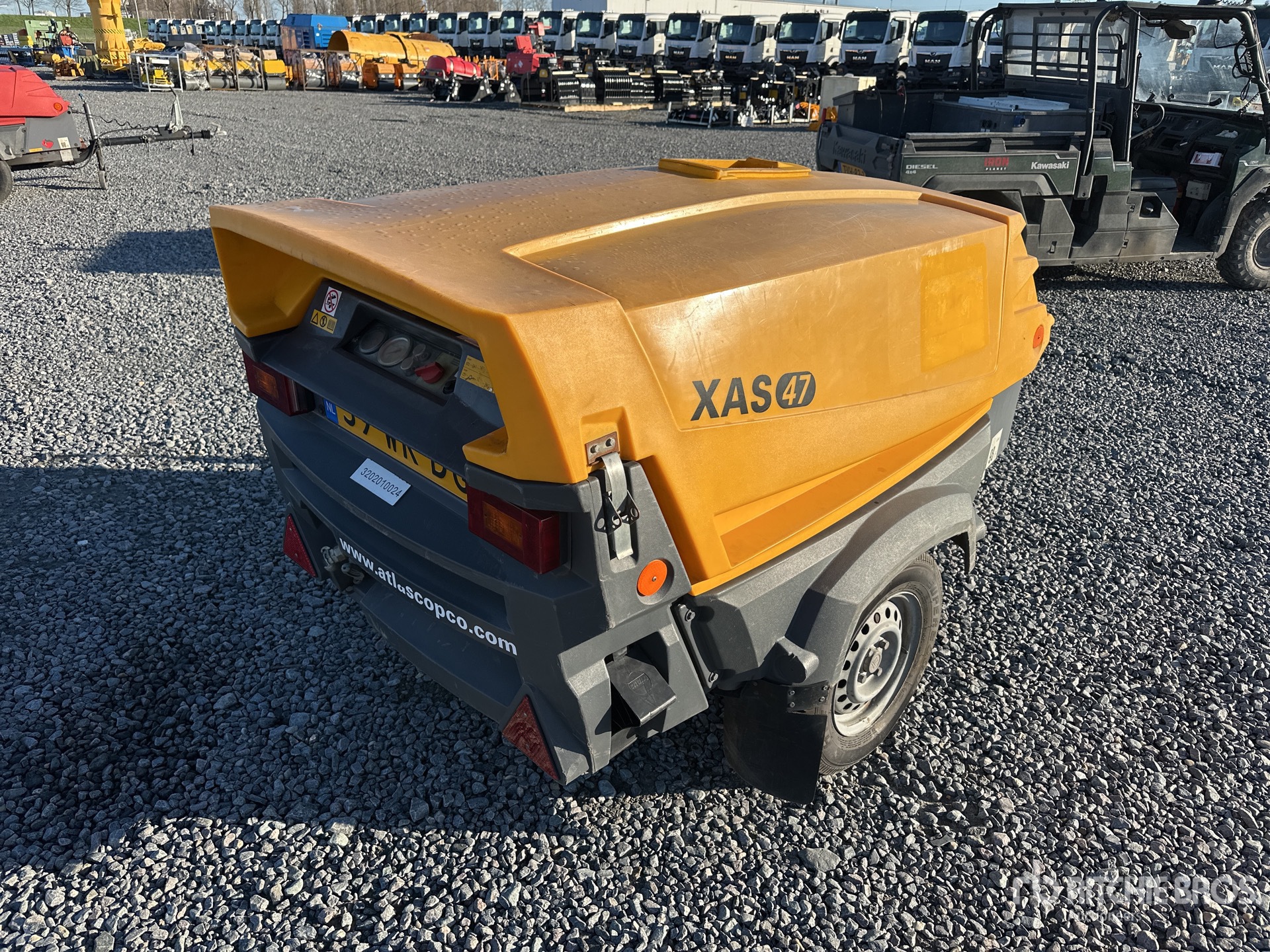 General Appearance with Picture, Right Rear Corner