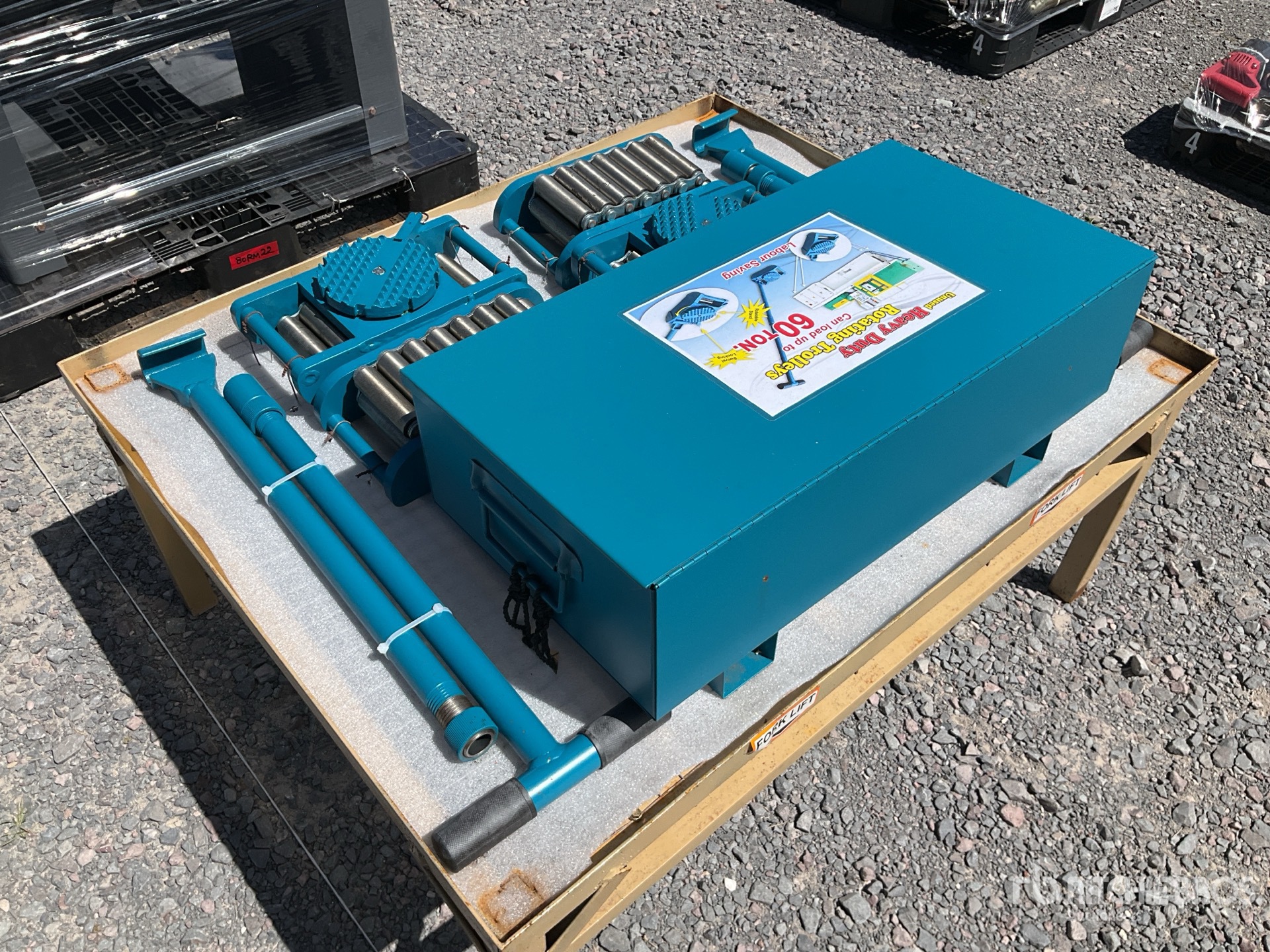 General Appearance with Bild, Ecke hinten rechts