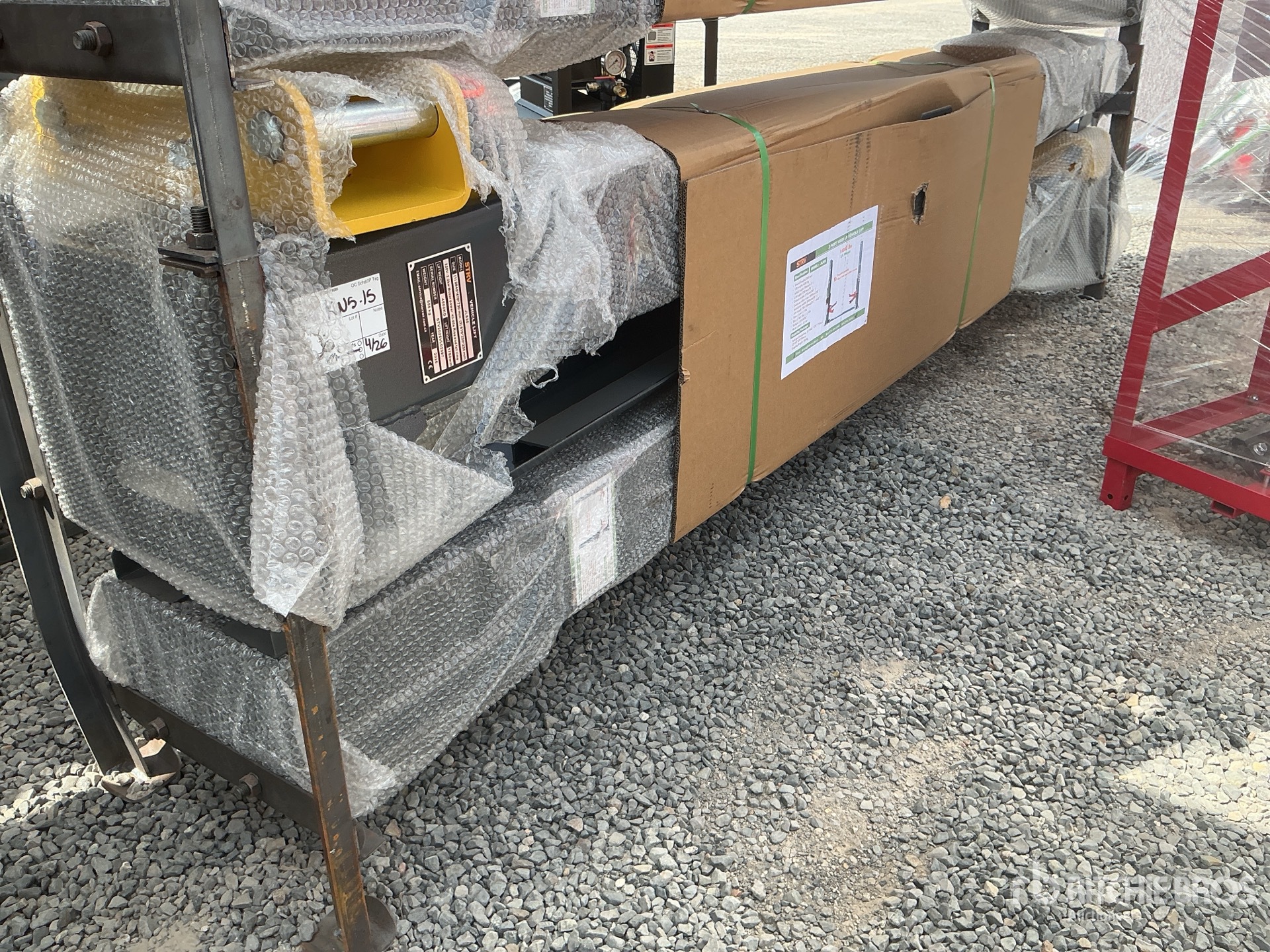 General Appearance with Foto, angolo posteriore sinistro