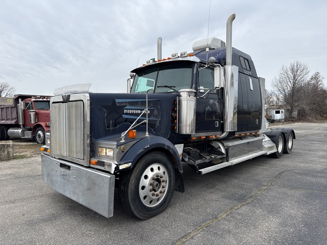 1997 Western Star 4900E 6x4 T/A Sleeper Truck Tractor 1997 Western Star 4900E 6x4 T/A Sleeper Truck Tractor