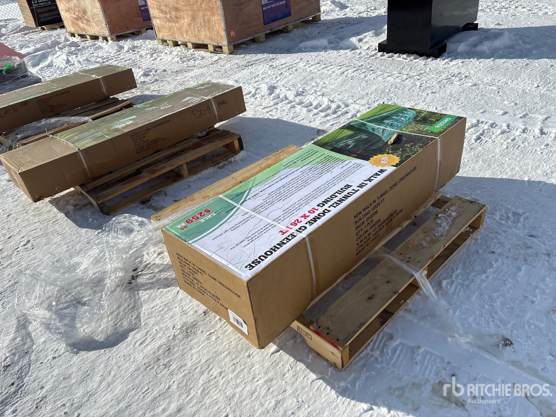 General Appearance with Picture, Right Front Corner