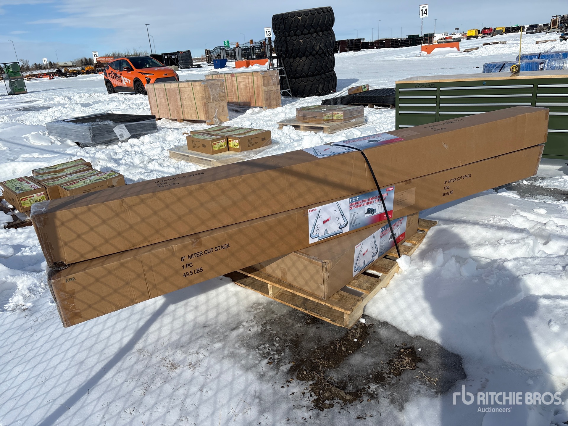 General Appearance with Picture, Right Rear Corner