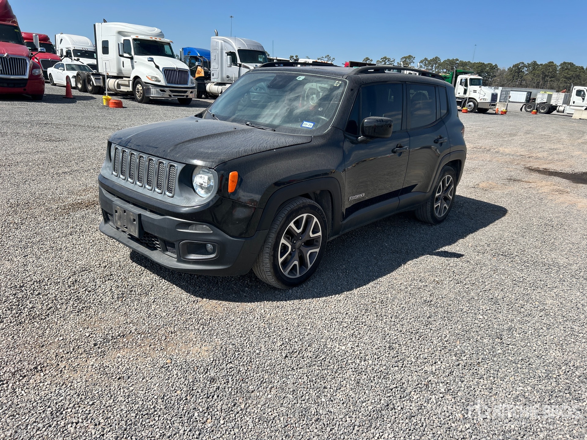 General Appearance with Bild, Ecke vorne links