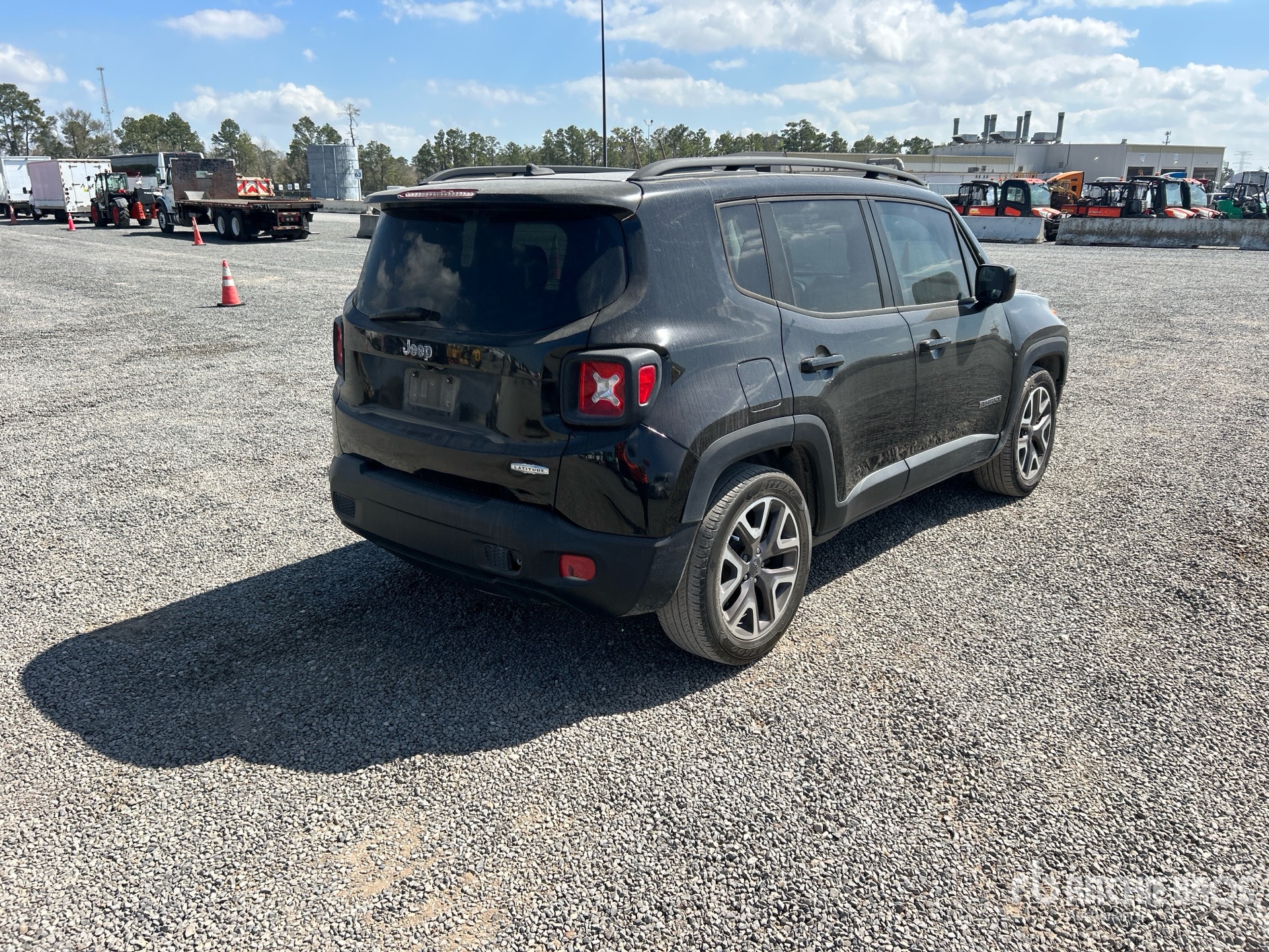 General Appearance with Bild, Ecke hinten rechts