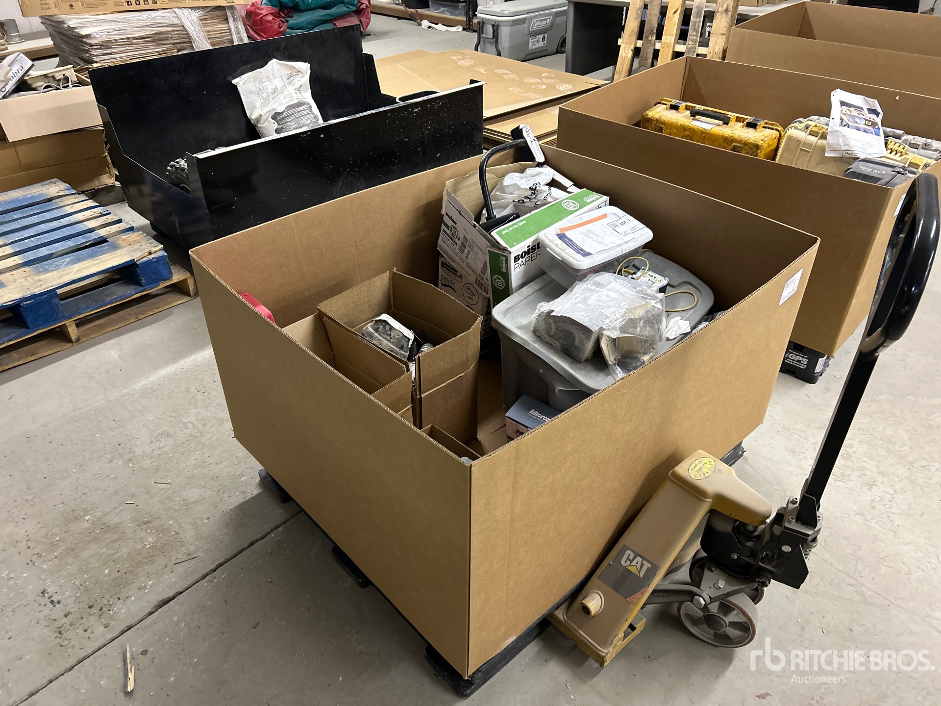 General Appearance with Bild, Ecke vorne rechts