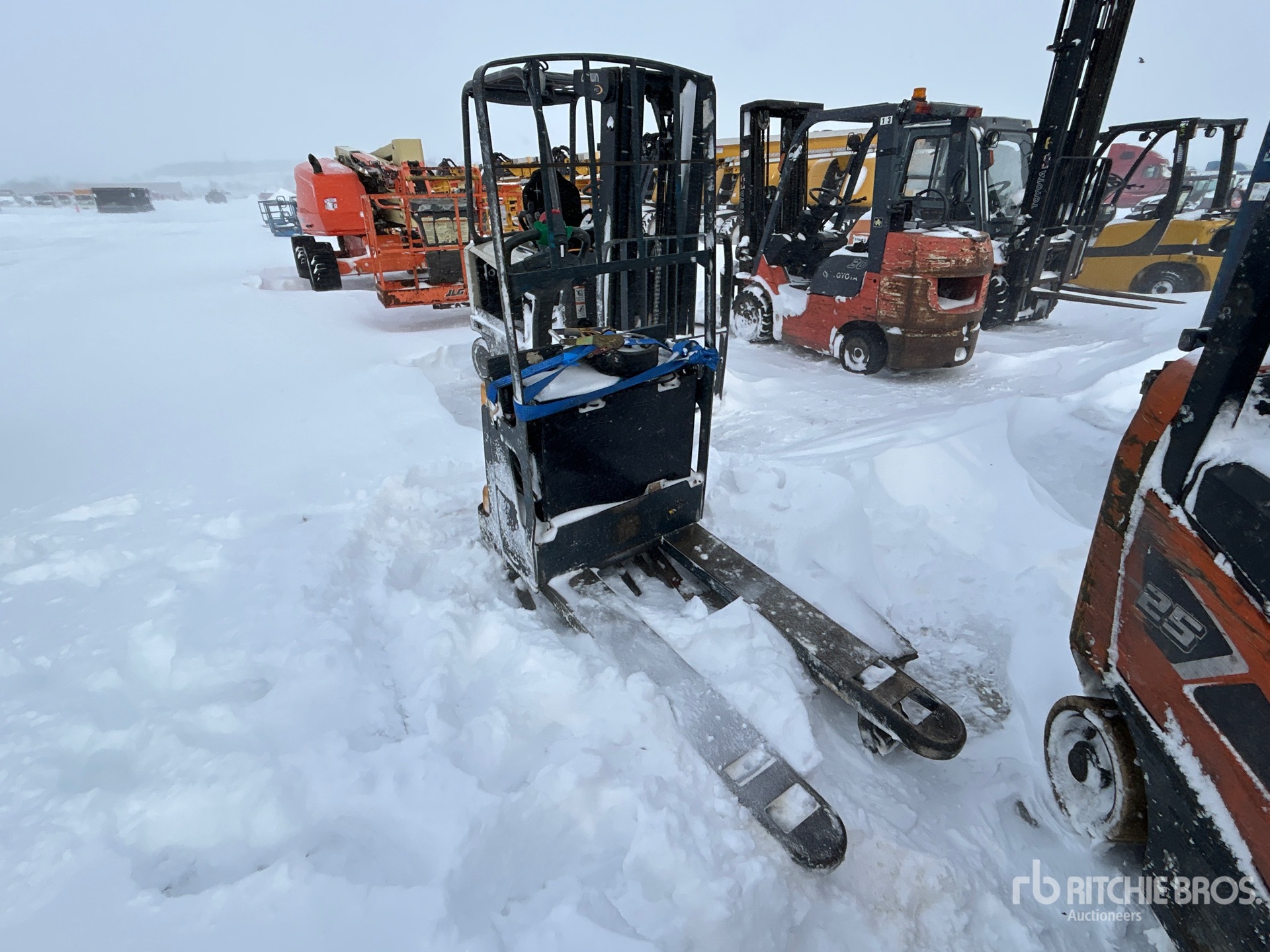 General Appearance with Imagen: esquina delantera derecha