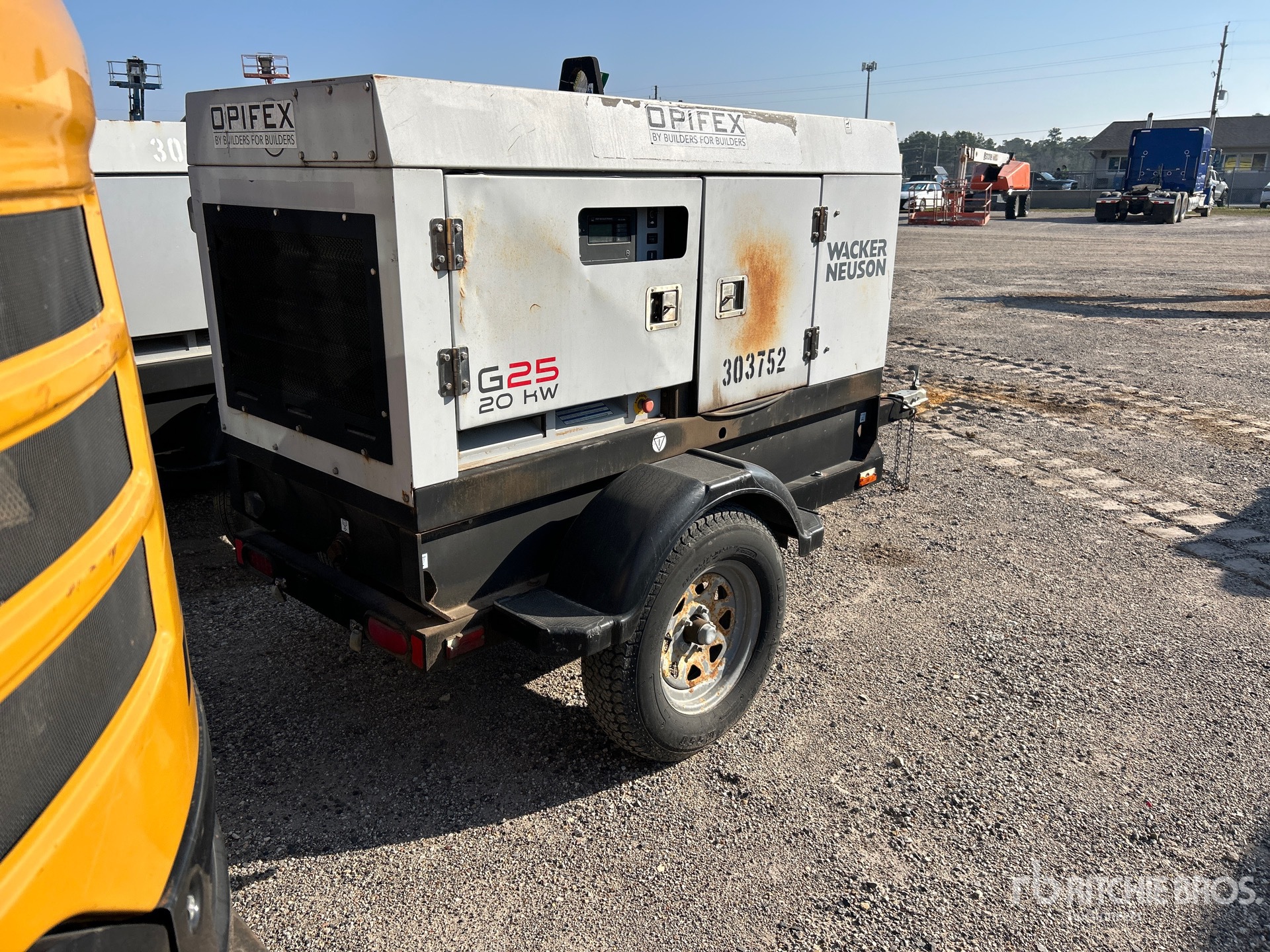 General Appearance with Picture, Right Rear Corner