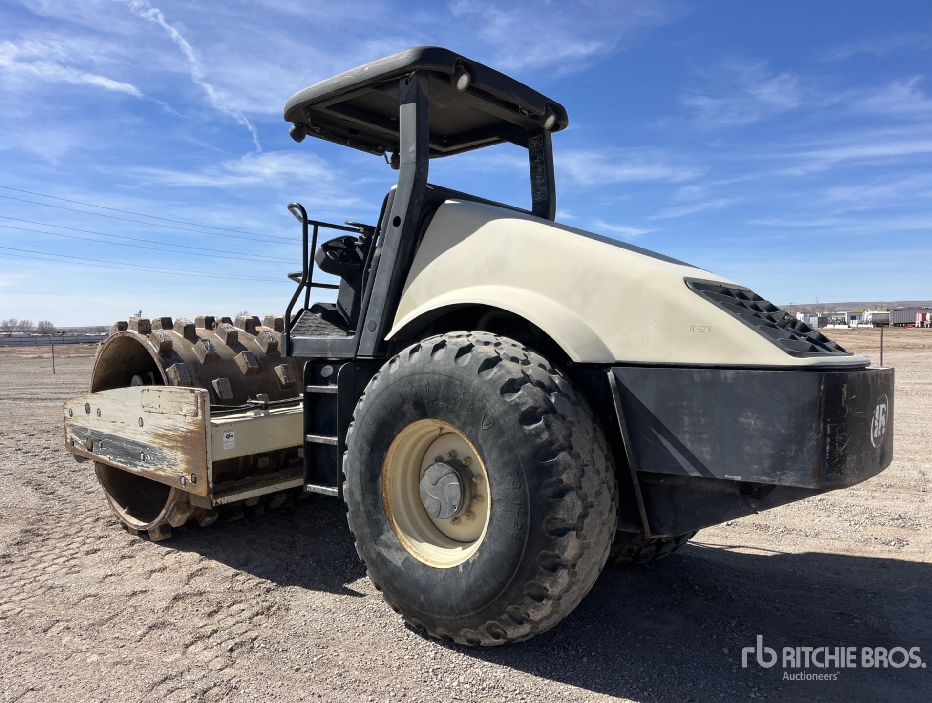 General Appearance with Imagen: esquina trasera izquierda