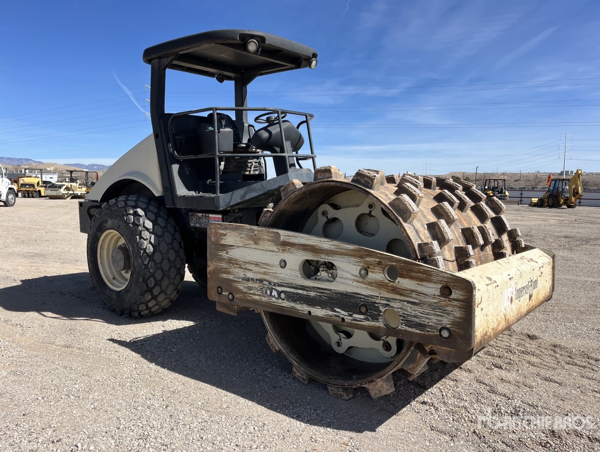 General Appearance with Imagen: esquina delantera derecha