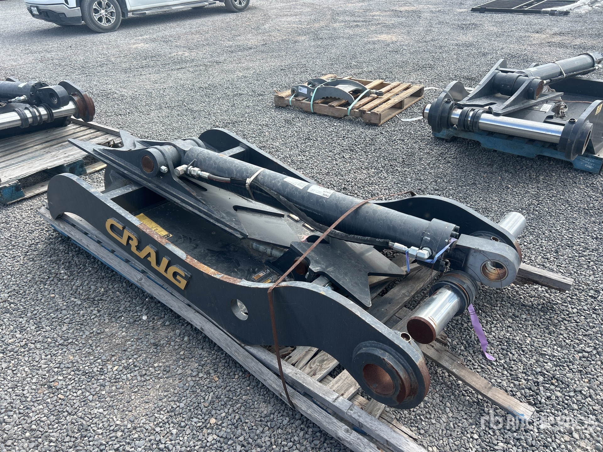 General Appearance with Bild, Ecke vorne links