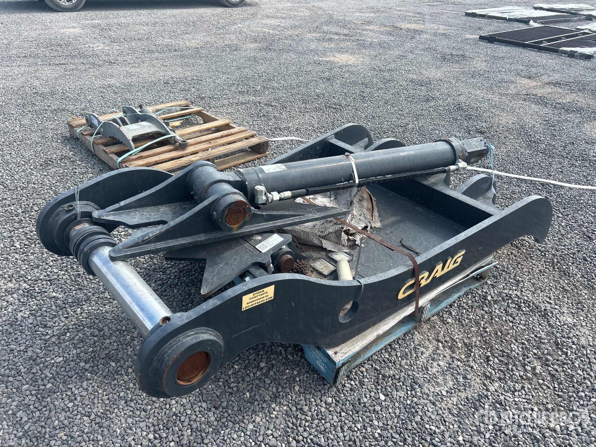 General Appearance with Bild, Ecke vorne links