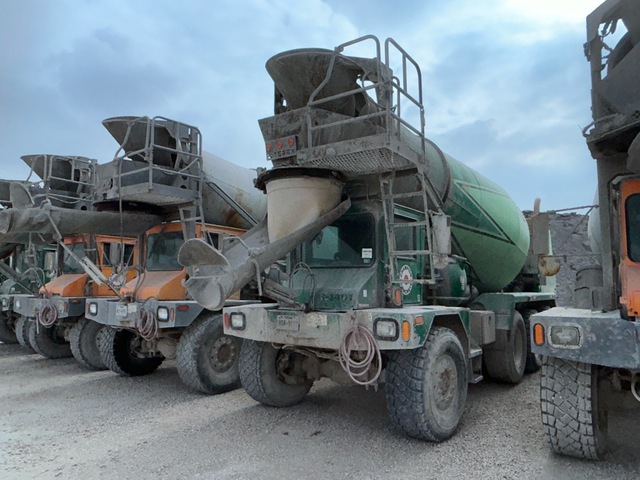 2014 Terex FD4000 8x2 Front Discharge Mixer Truck