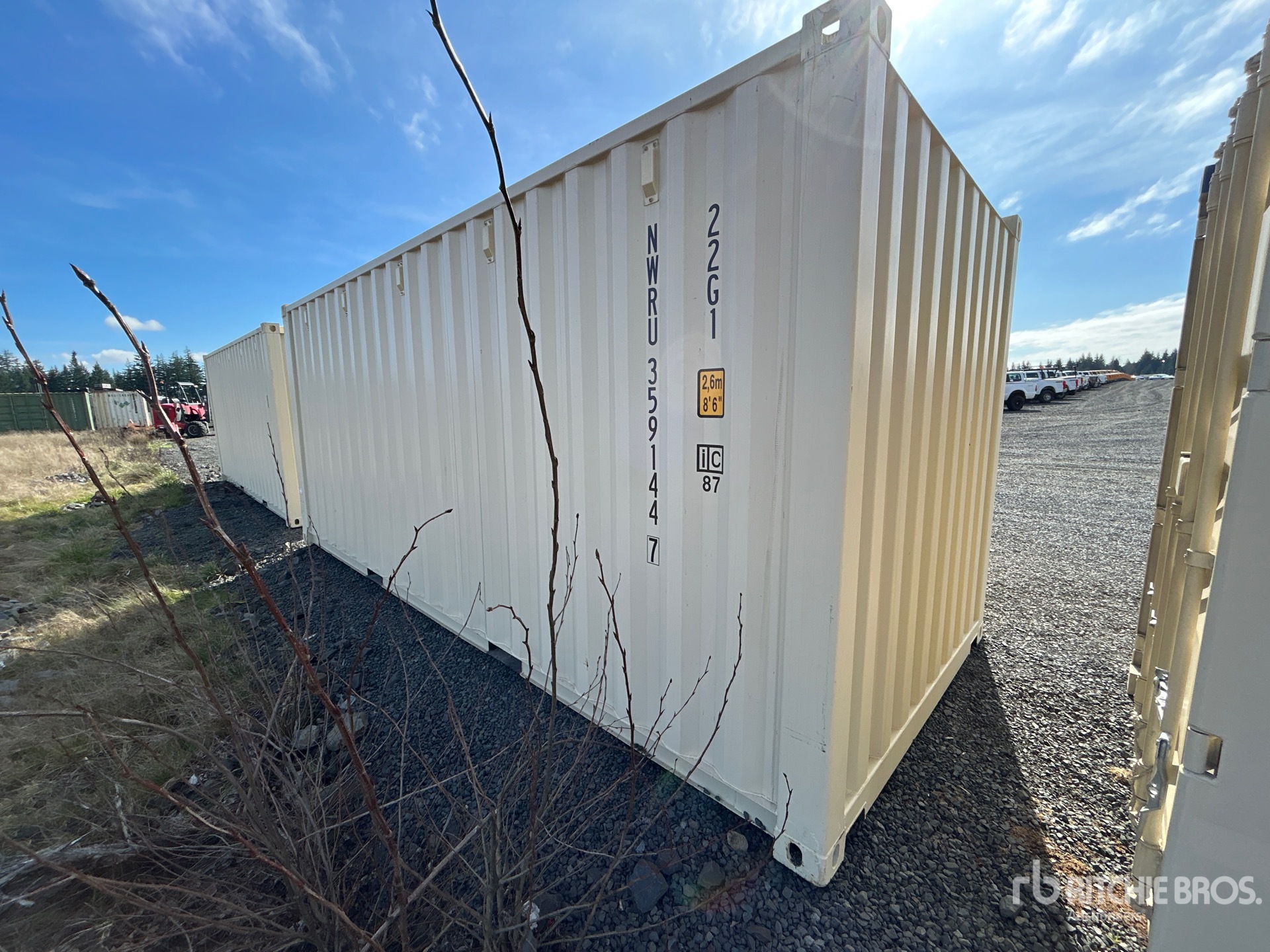 General Appearance with Bild, Ecke hinten links