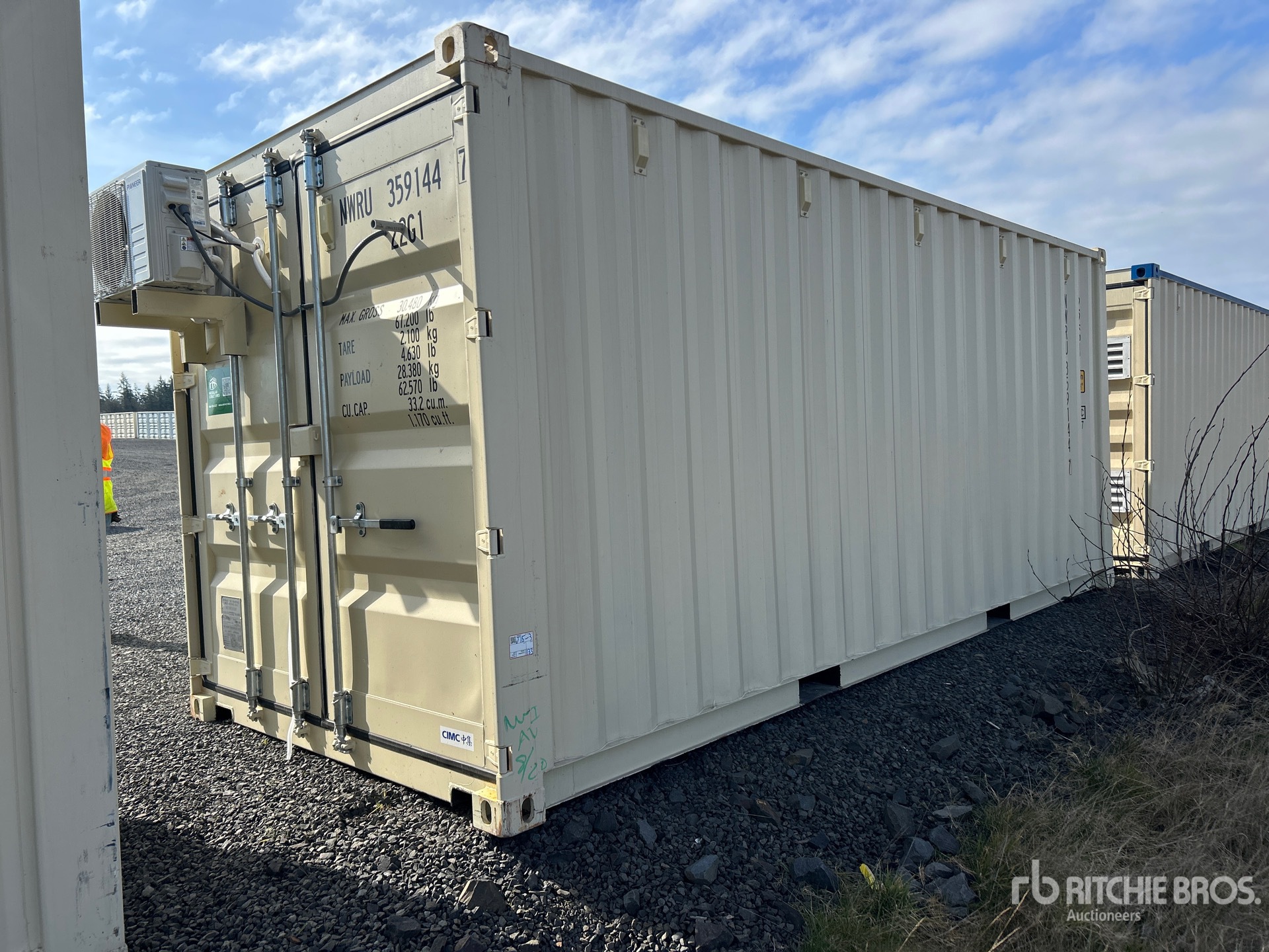 General Appearance with Bild, Ecke hinten rechts