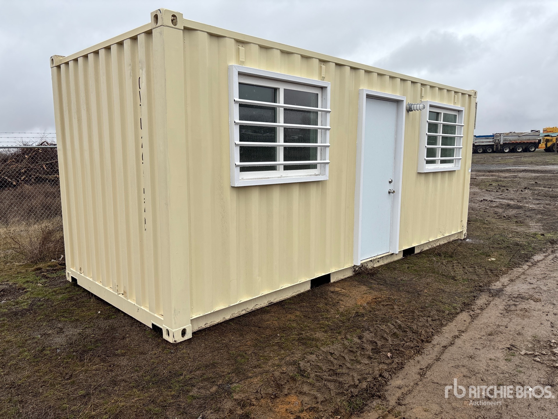 Aspect général with Image, coin avant gauche