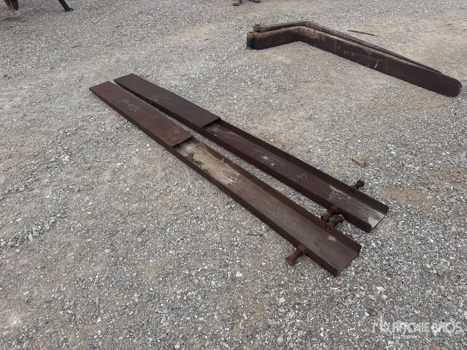 General Appearance with Bild, Ecke vorne rechts