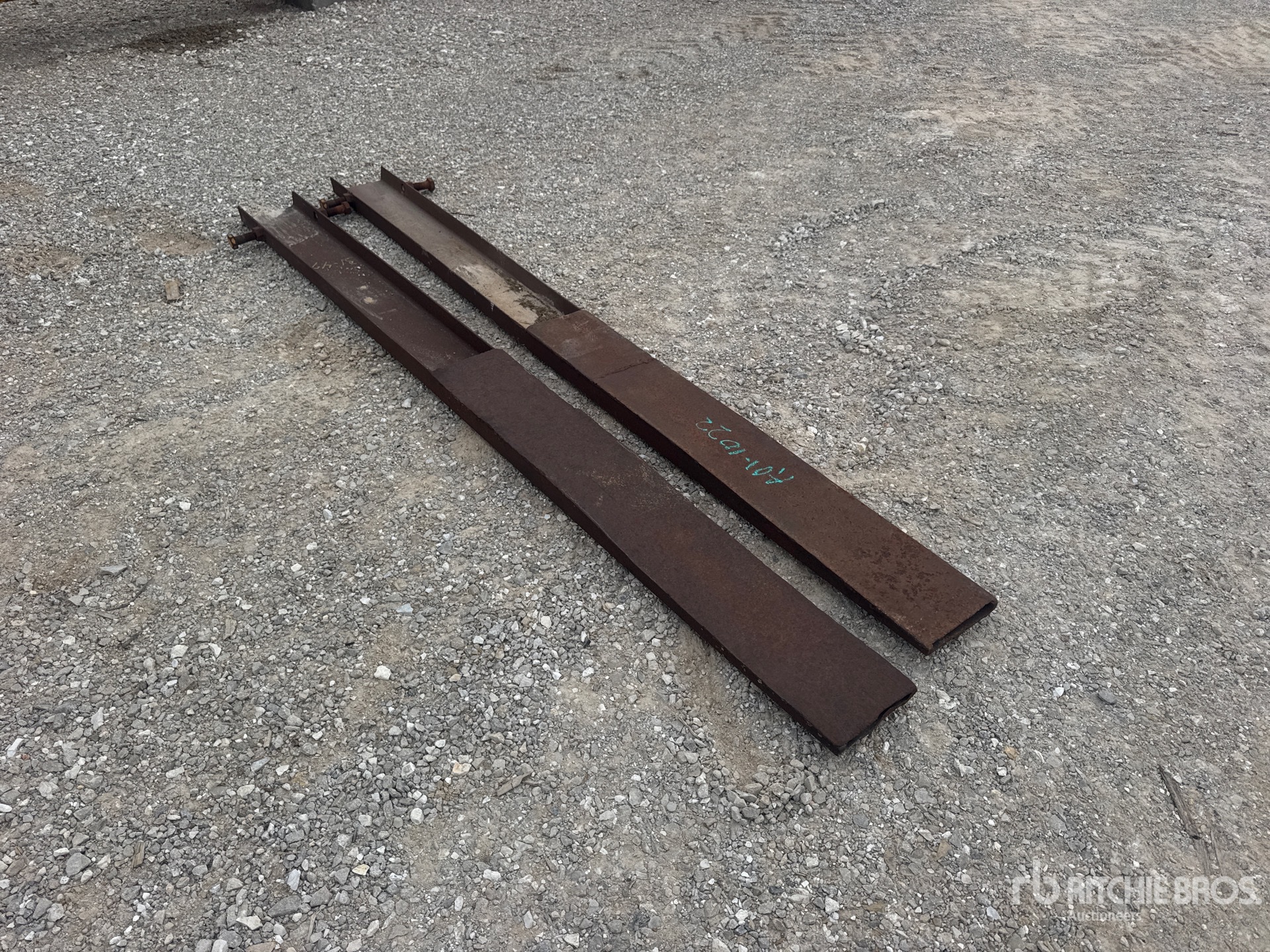 General Appearance with Bild, Ecke hinten links