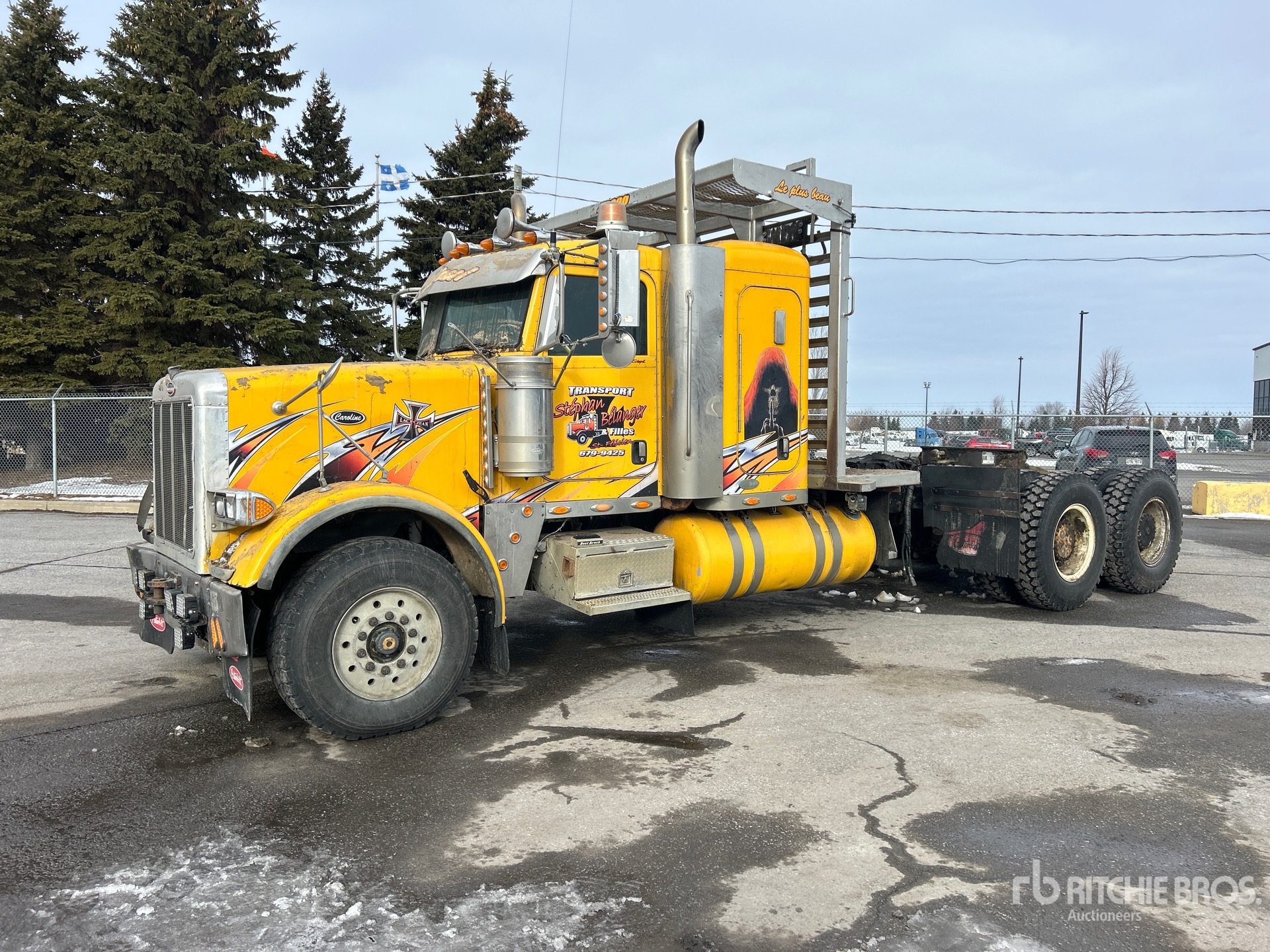 Aspect général with Image, coin avant gauche