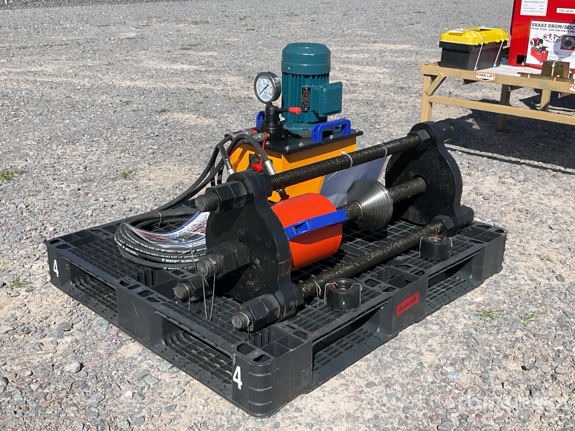 General Appearance with Picture, Left Front Corner