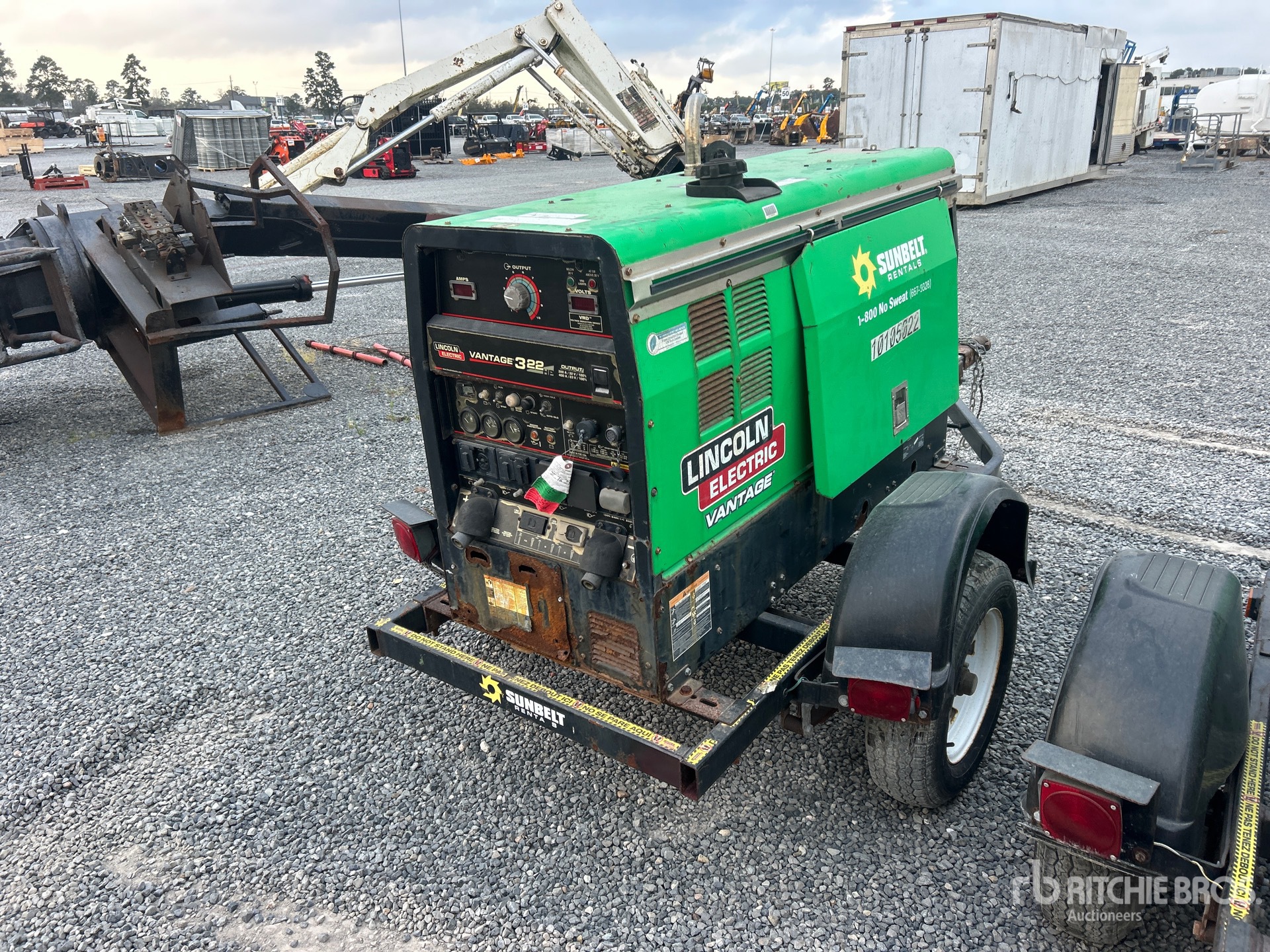 General Appearance with Picture, Right Rear Corner