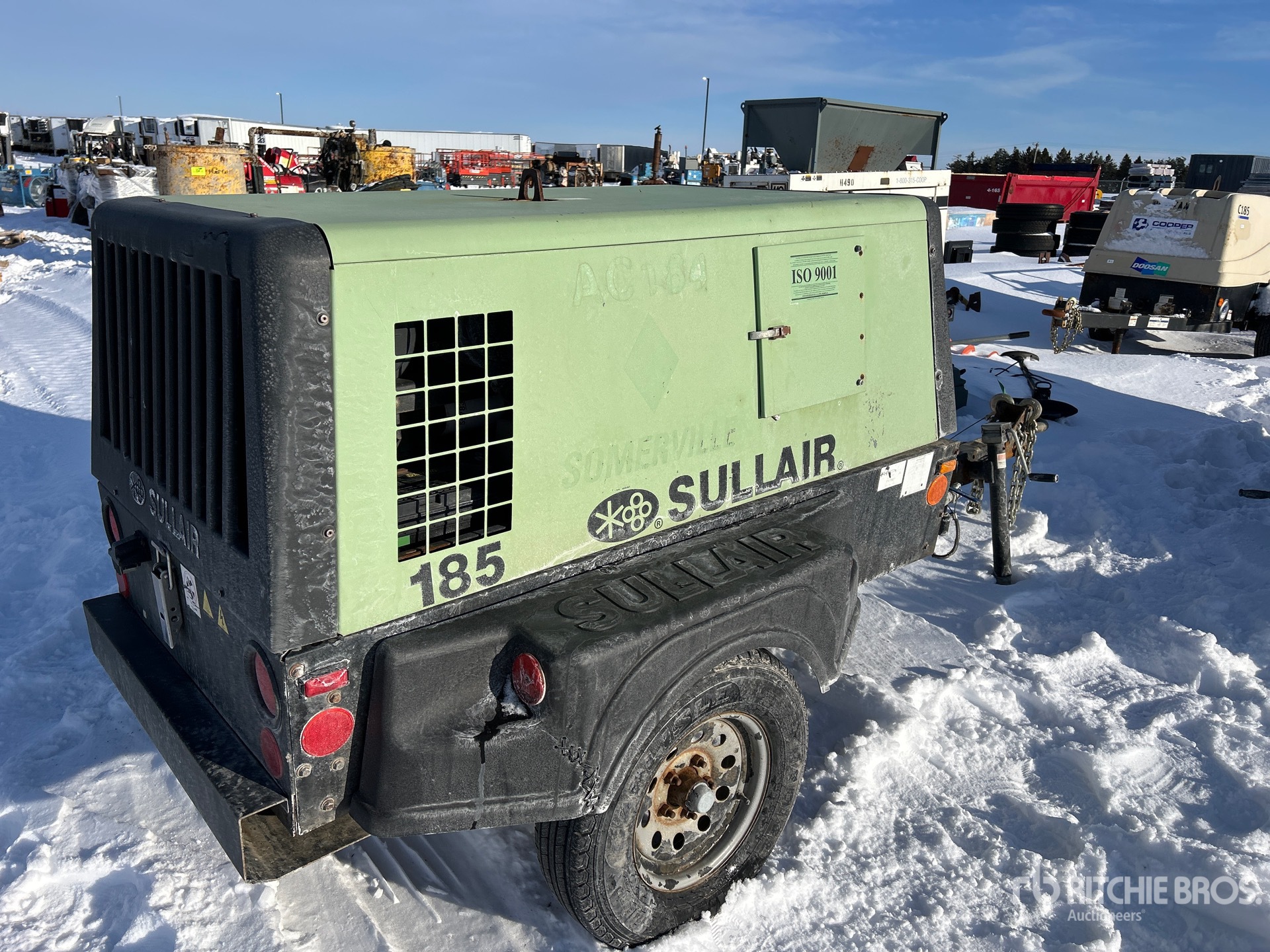 General Appearance with Imagen: esquina trasera derecha