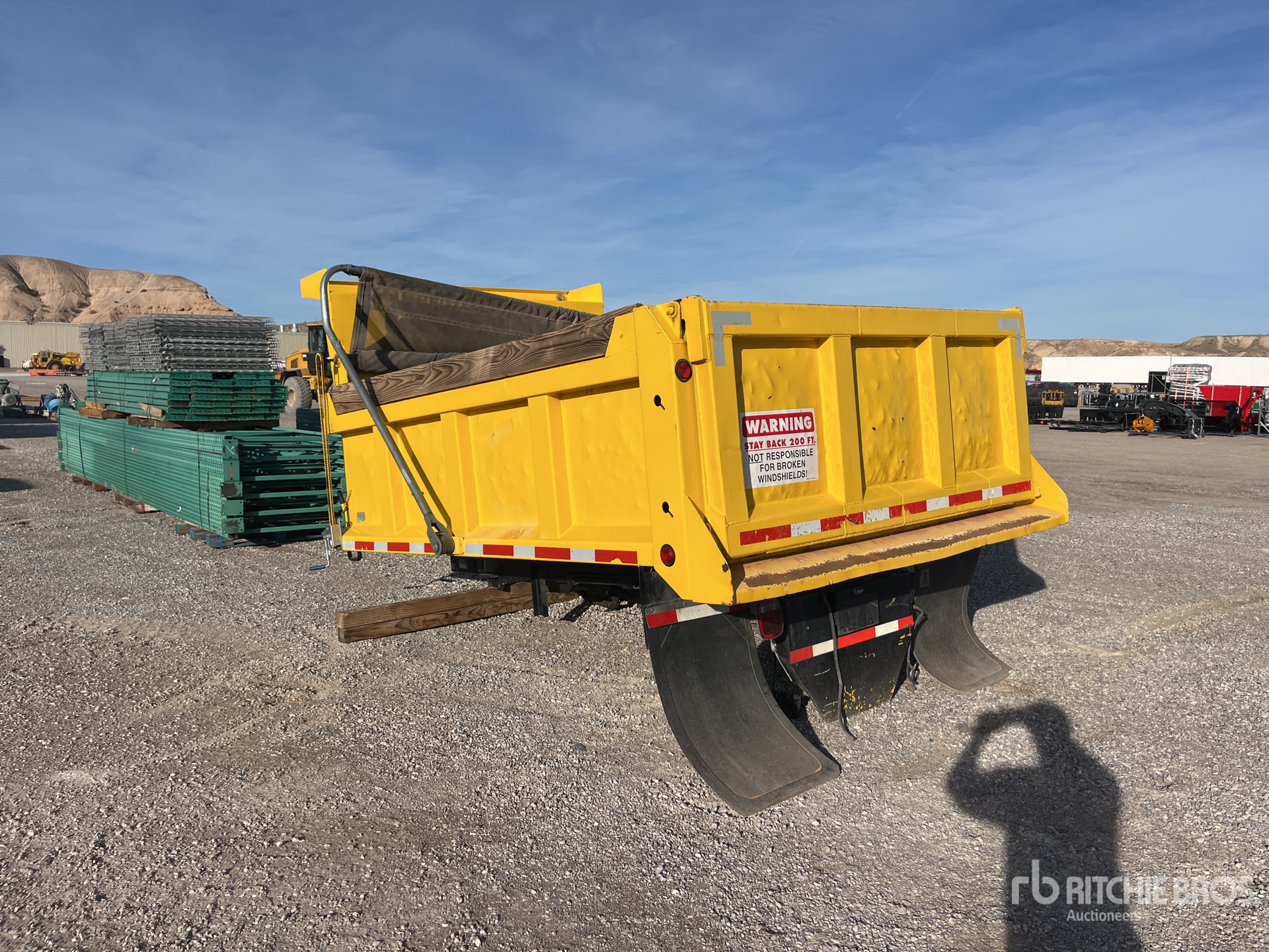 General Appearance with Bild, Ecke hinten links