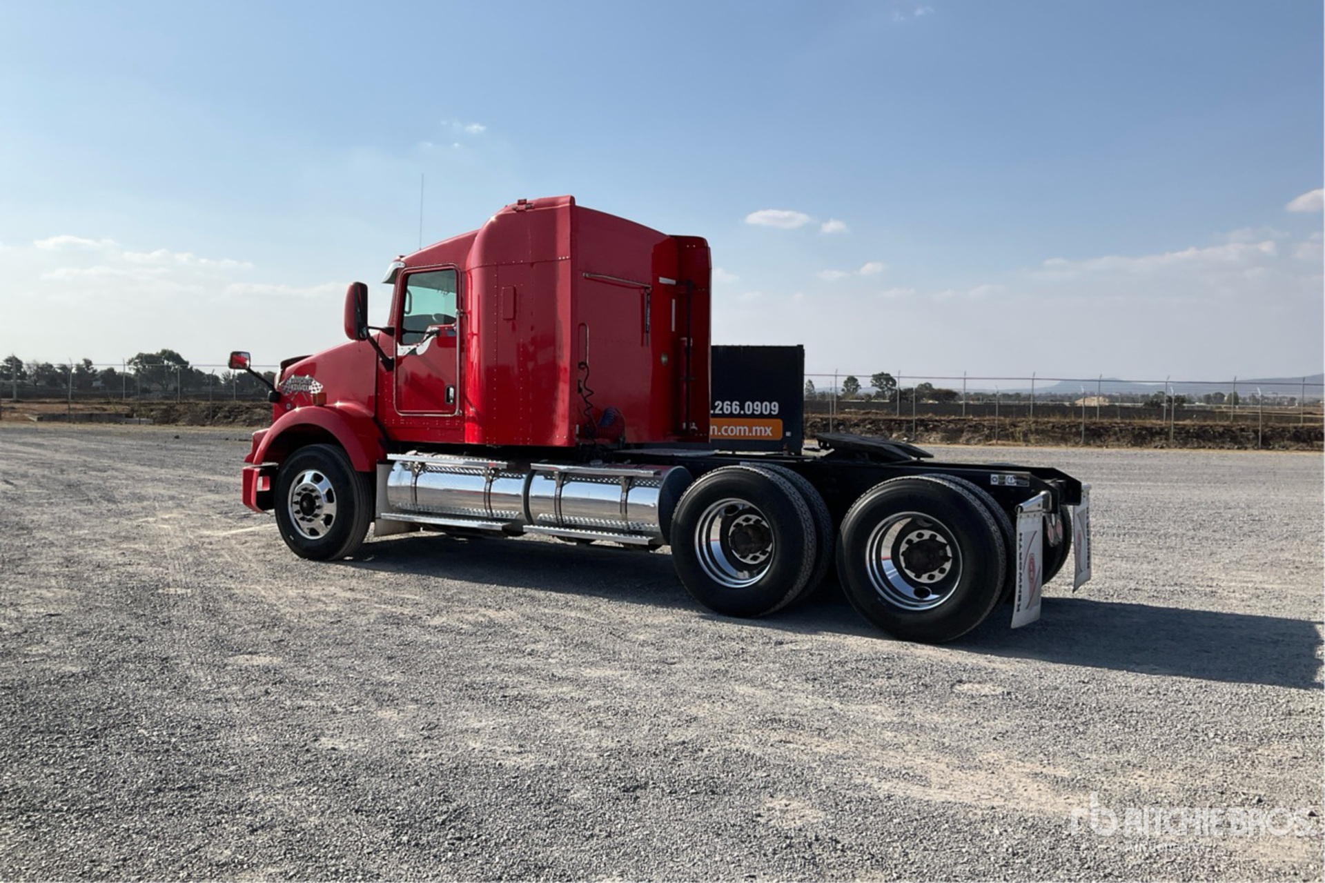 General Appearance with Imagen: esquina trasera izquierda