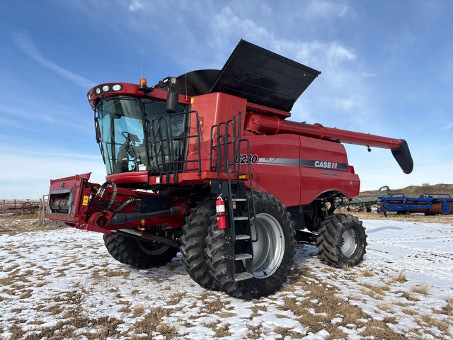 2012 Case IH 8230 Combine Harvester