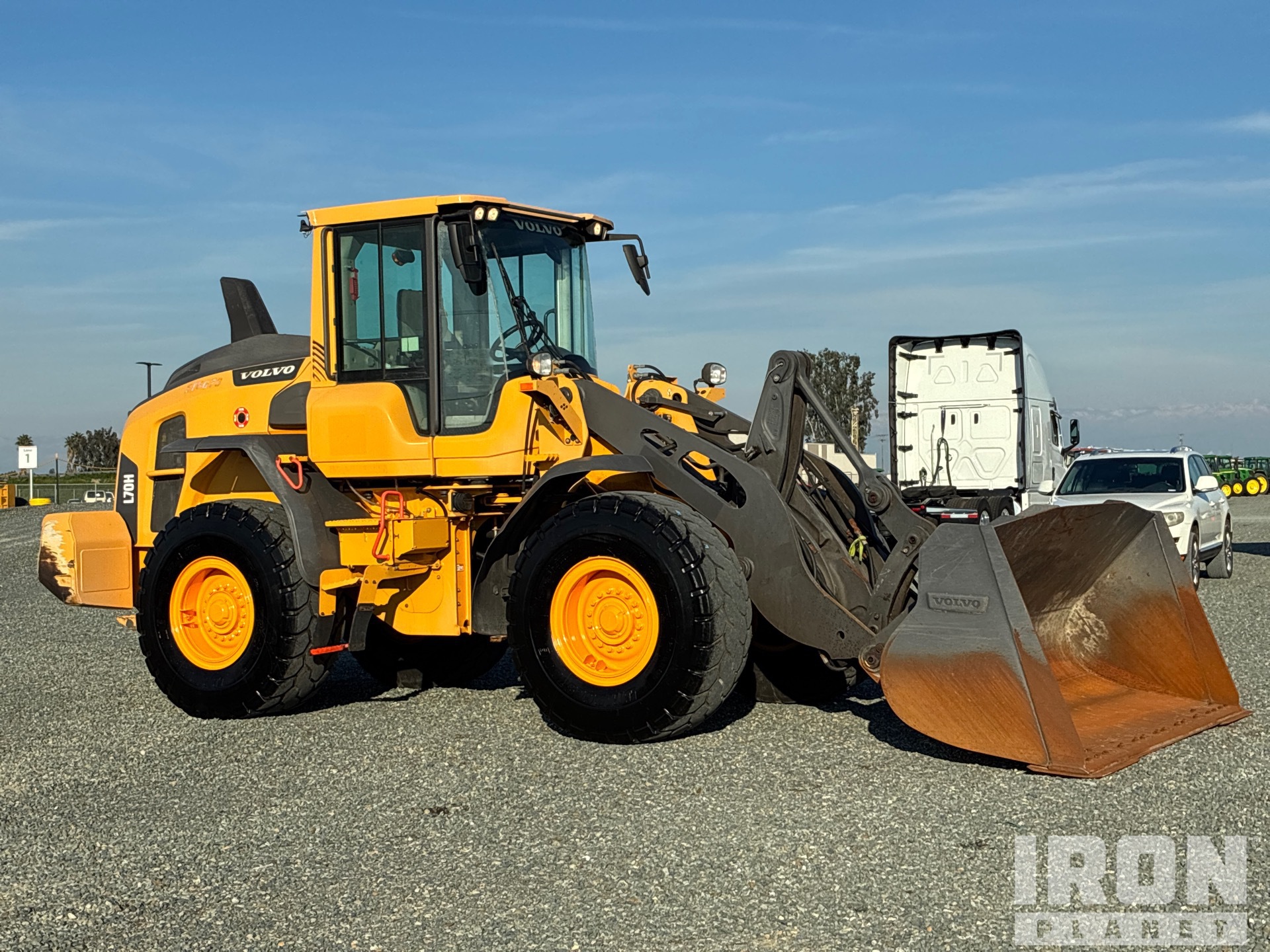 General Appearance with Bild, Ecke vorne rechts