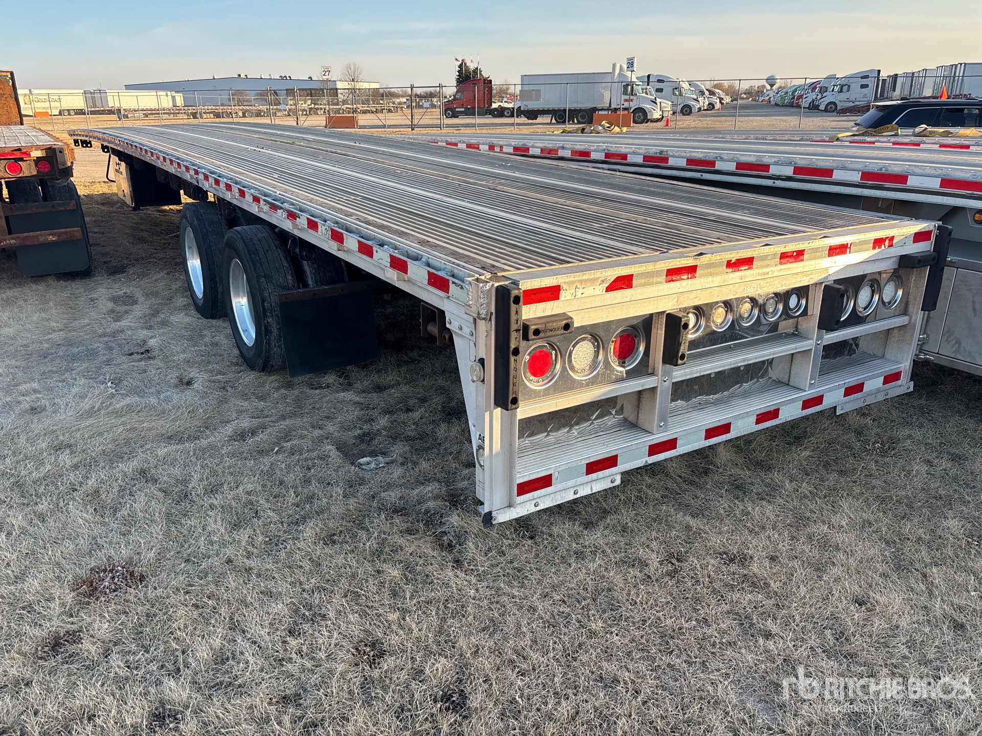 General Appearance with Bild, Ecke hinten links