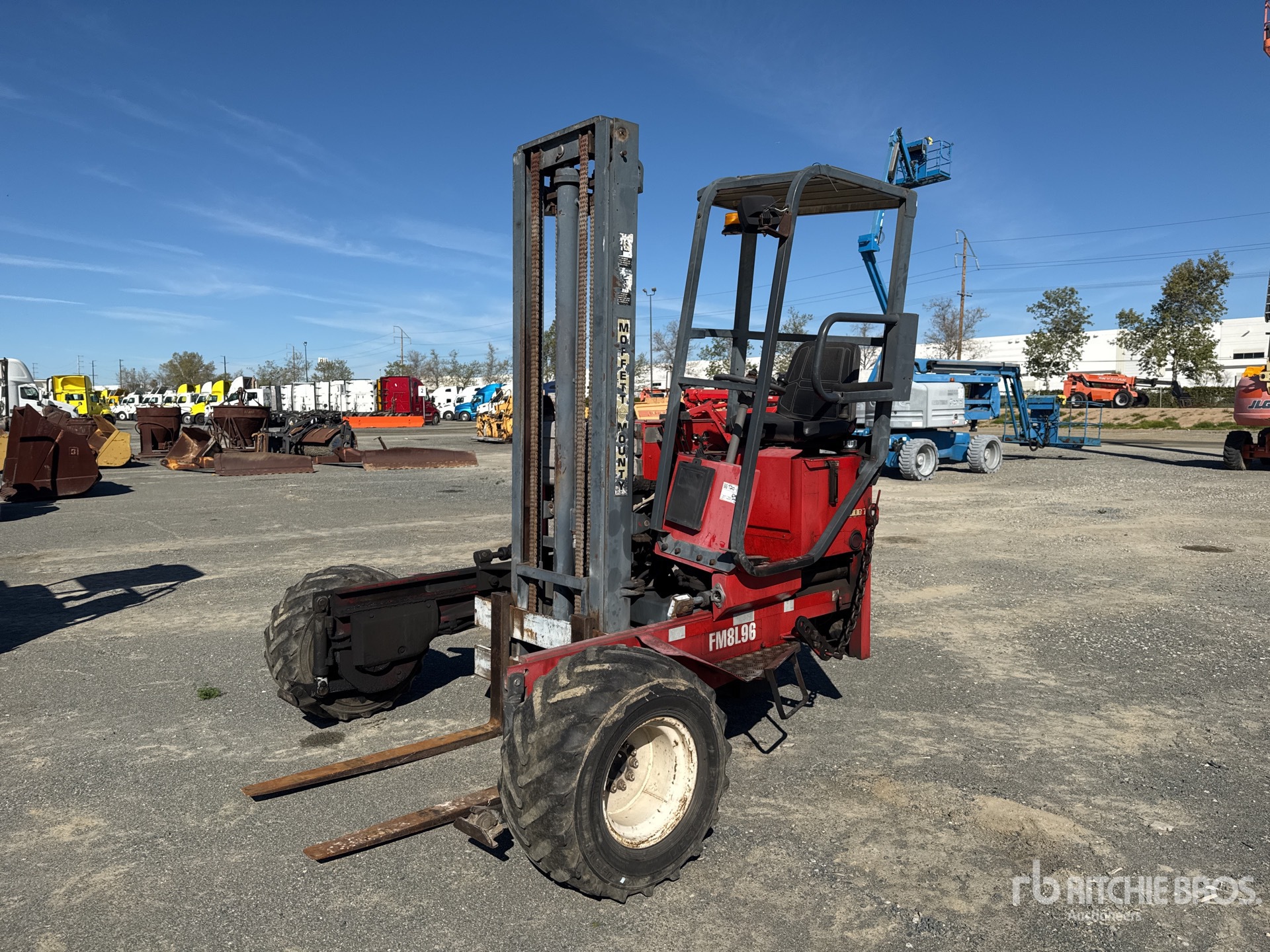 General Appearance with Featured Photo