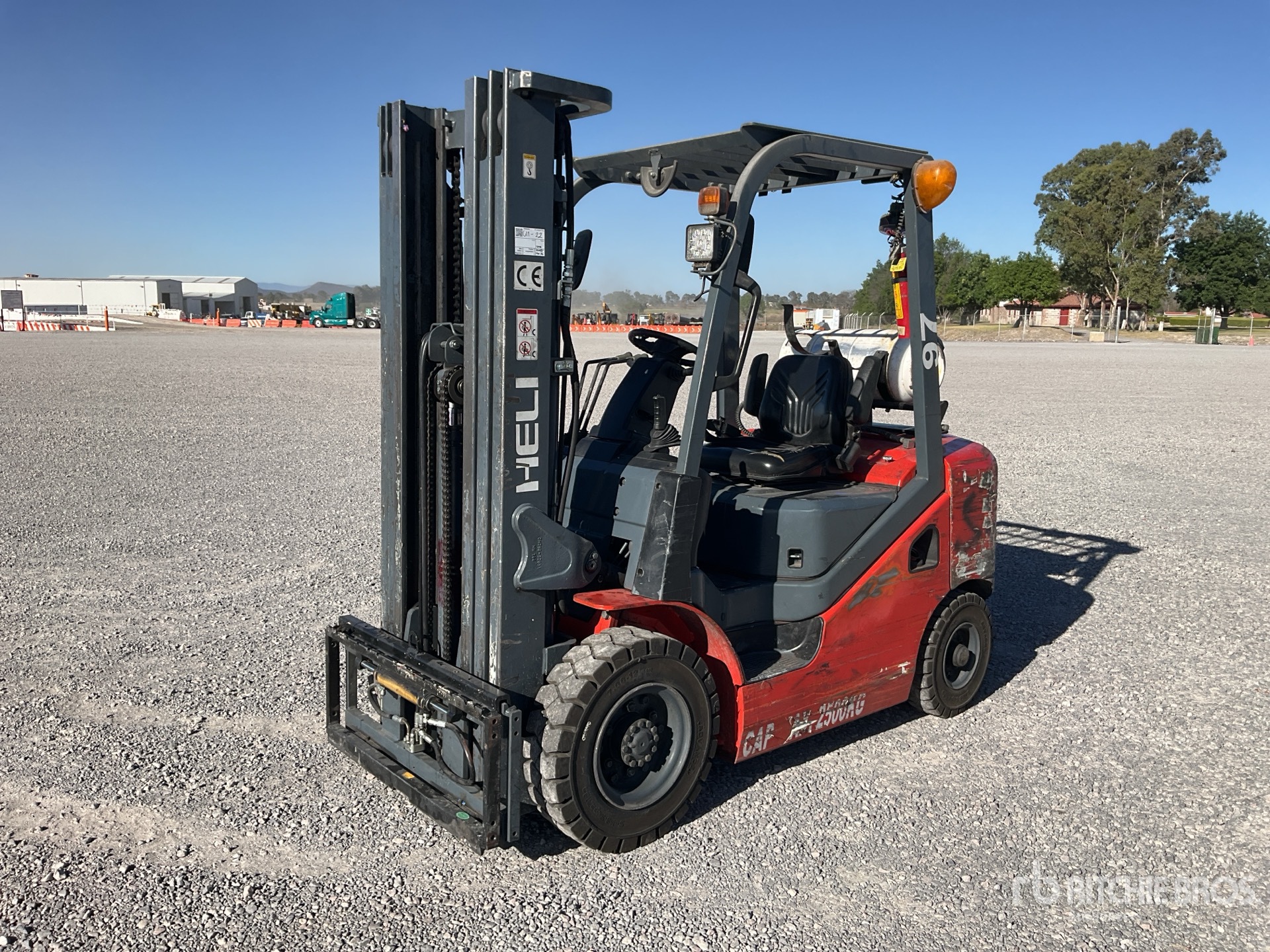 General Appearance with Picture, Left Front Corner