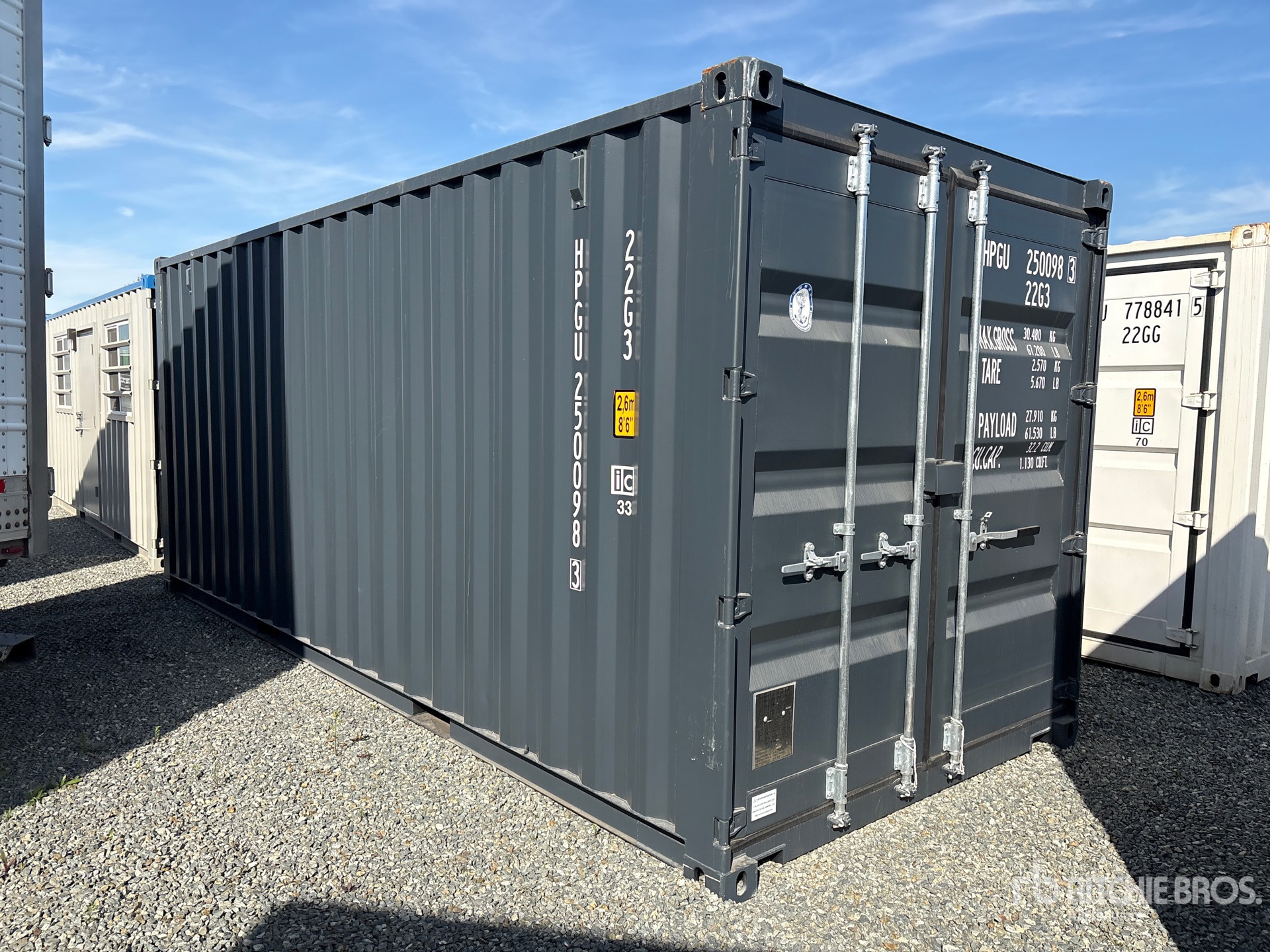 General Appearance with Bild, Ecke vorne rechts