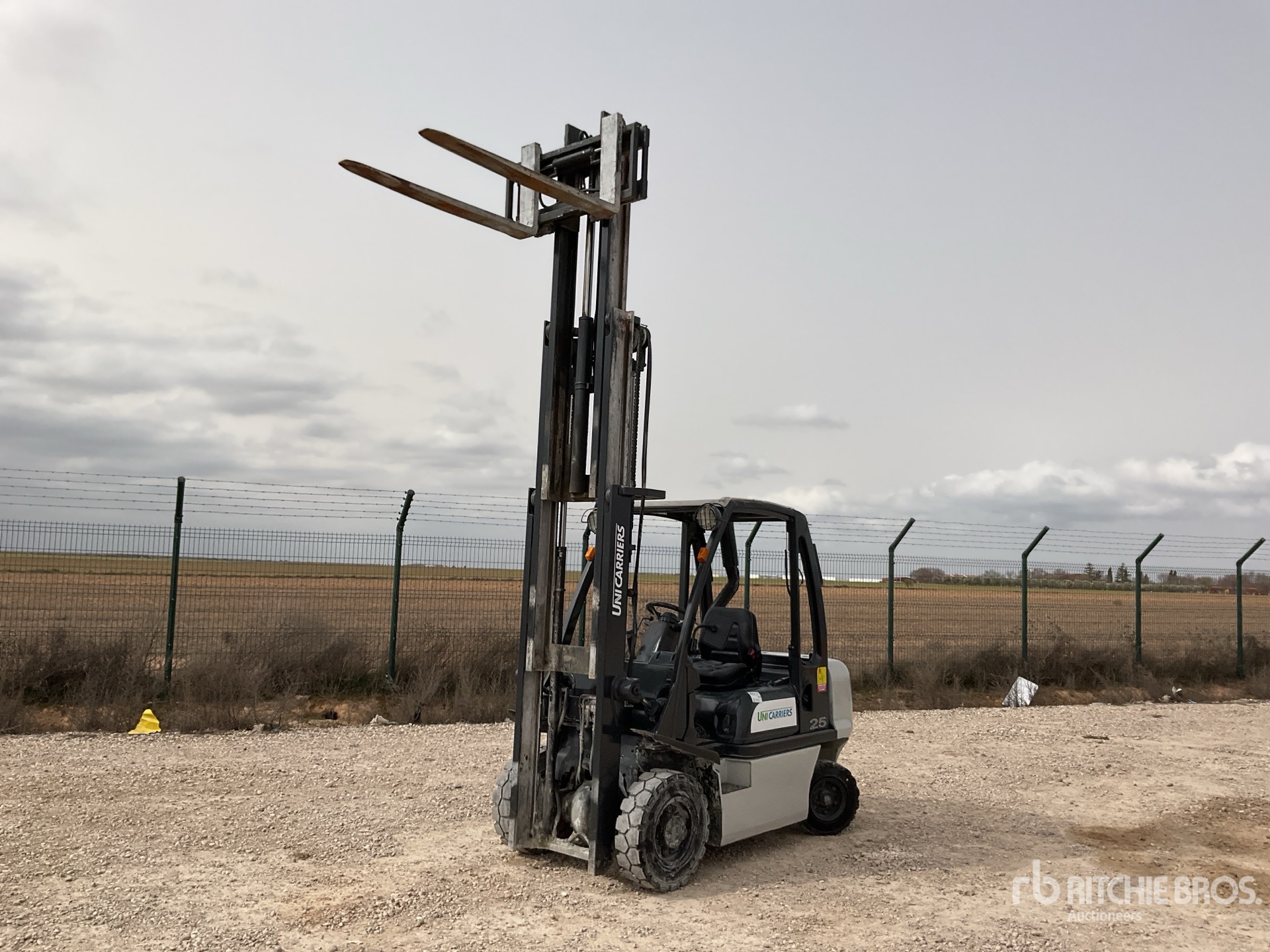 General Appearance with Featured Photo