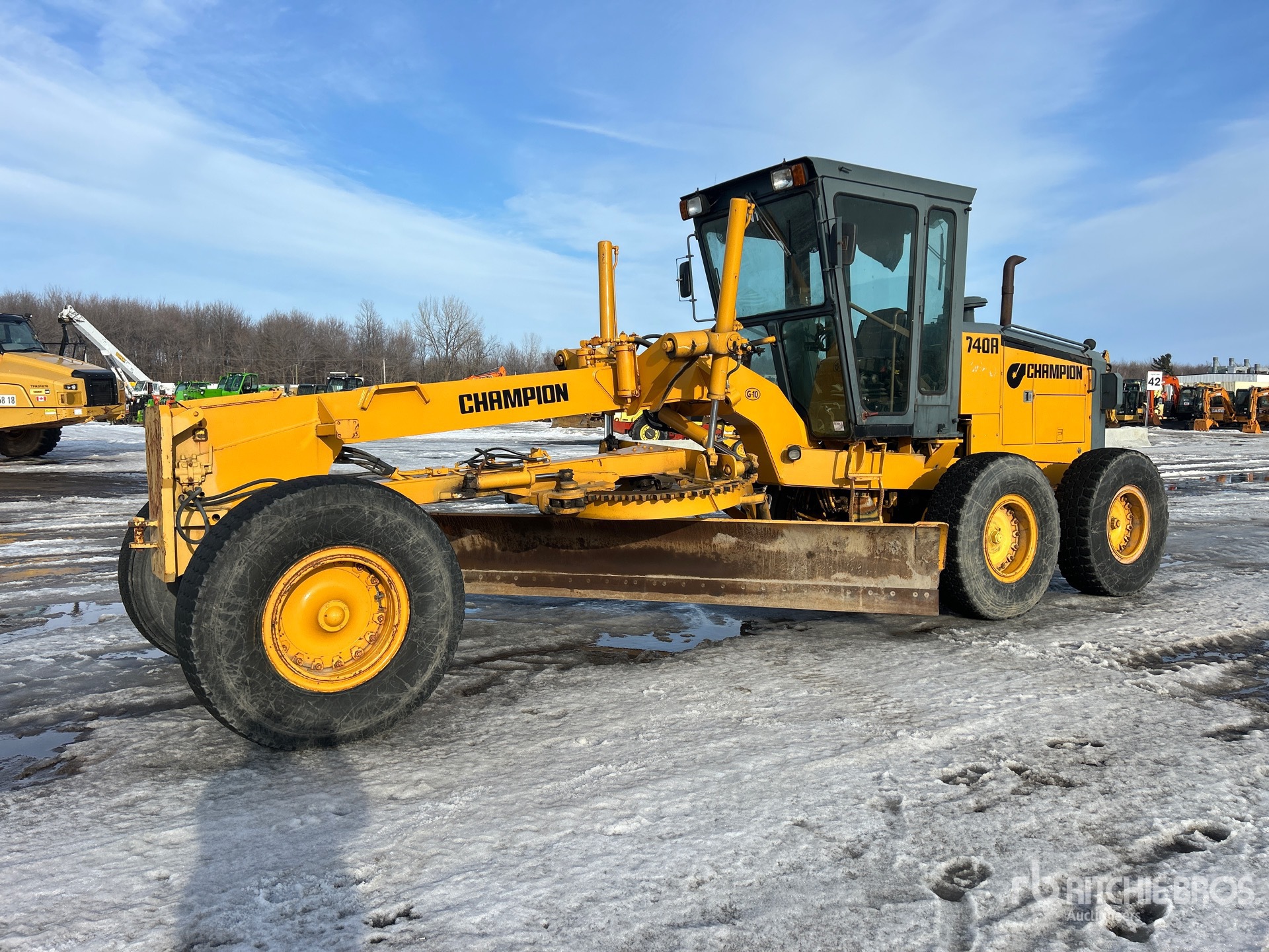 General Appearance with Featured Photo