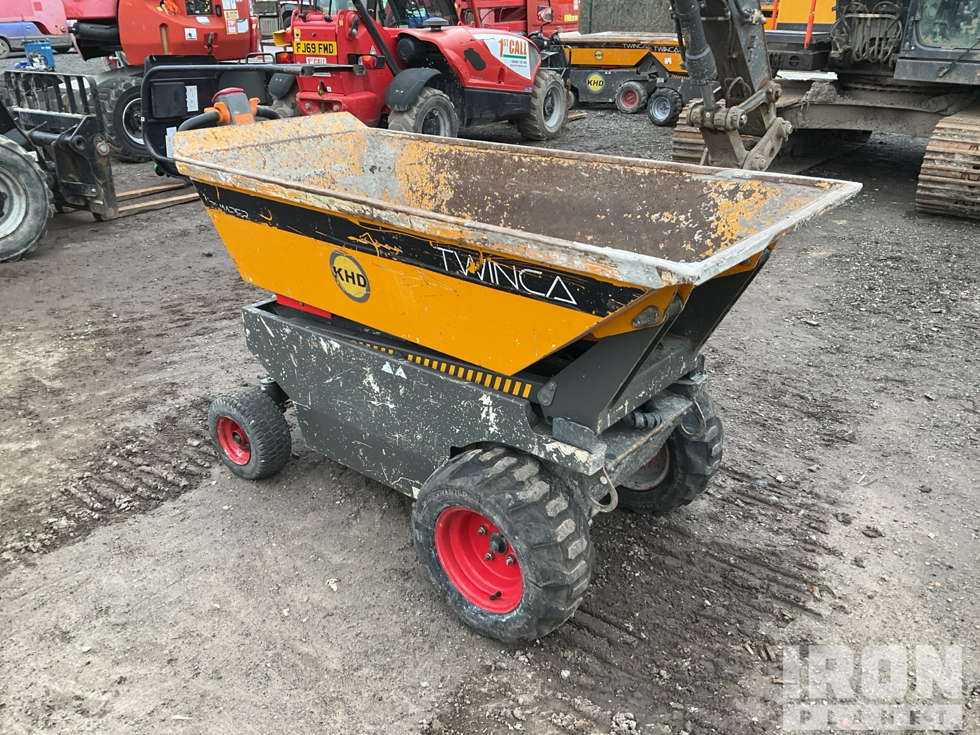 General Appearance with Picture, Right Front Corner