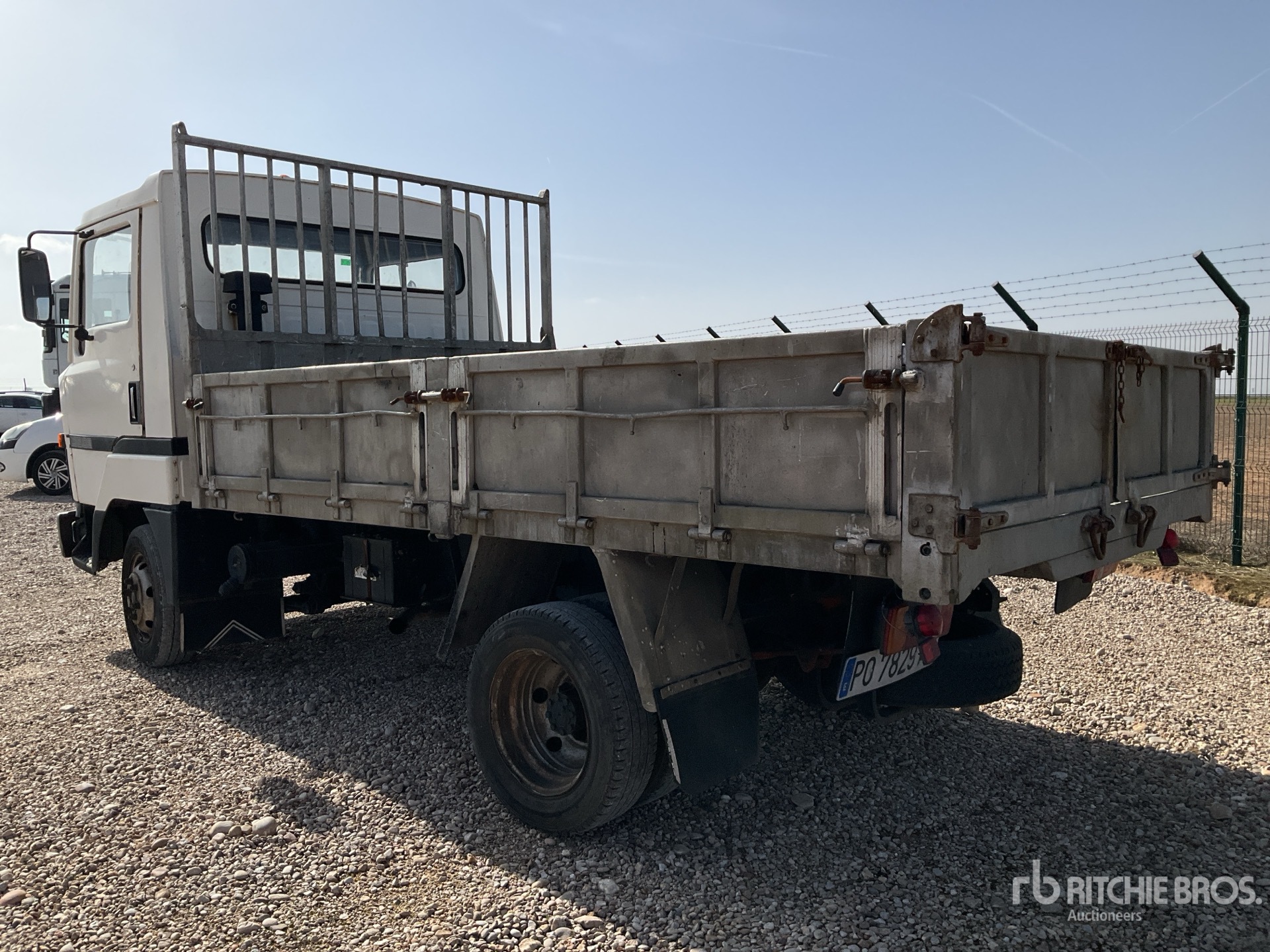 General Appearance with Imagen: esquina trasera izquierda