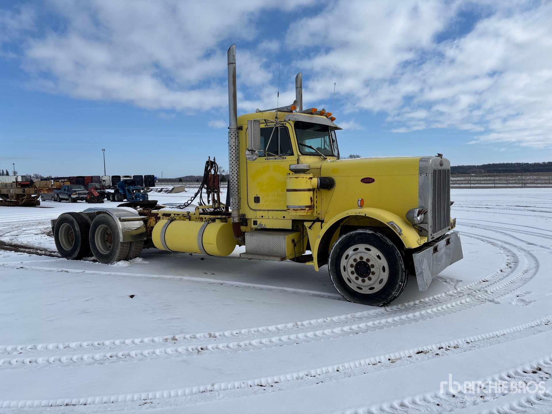 General Appearance with Image, coin avant droit