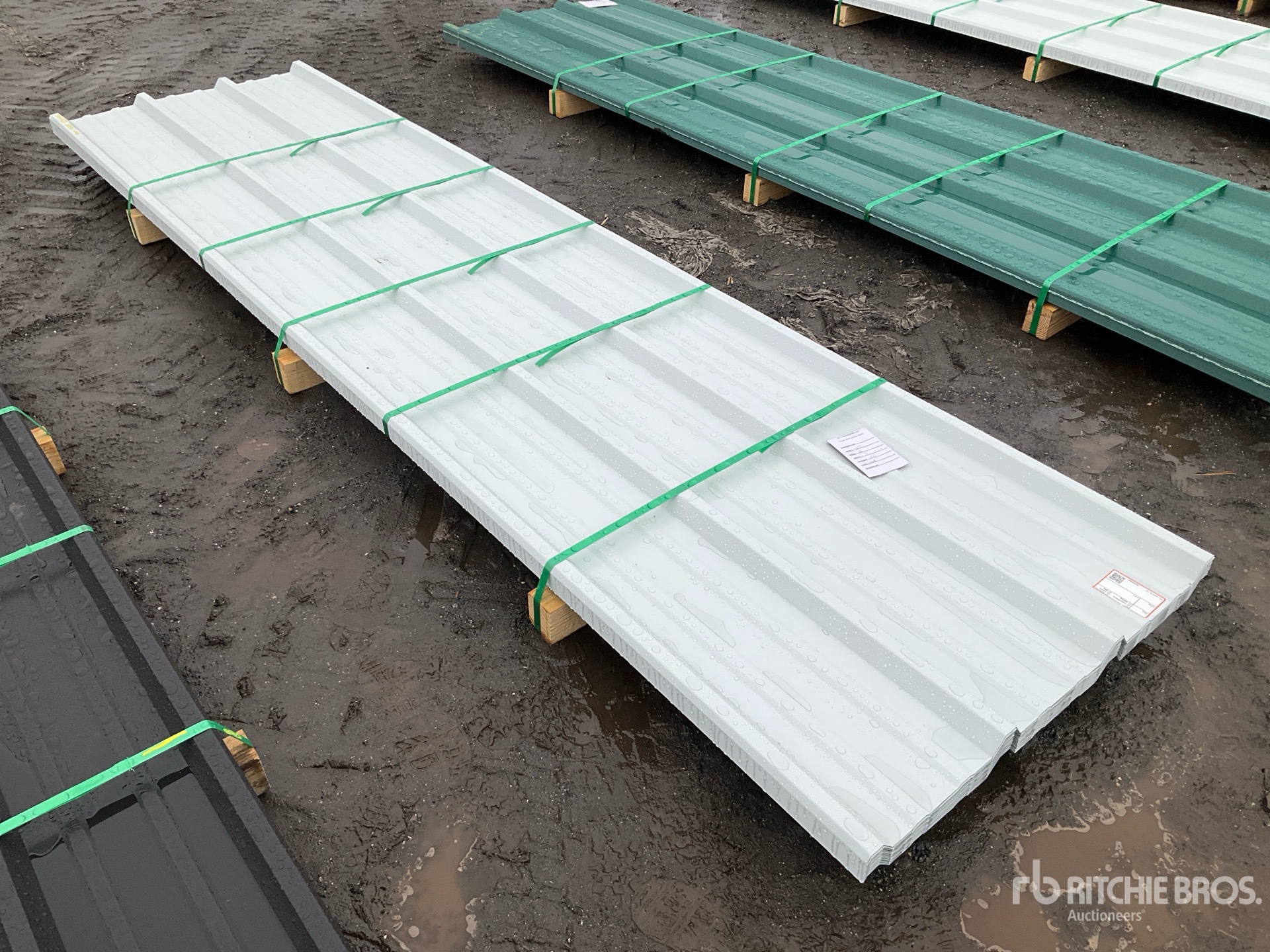 General Appearance with Foto, angolo posteriore sinistro