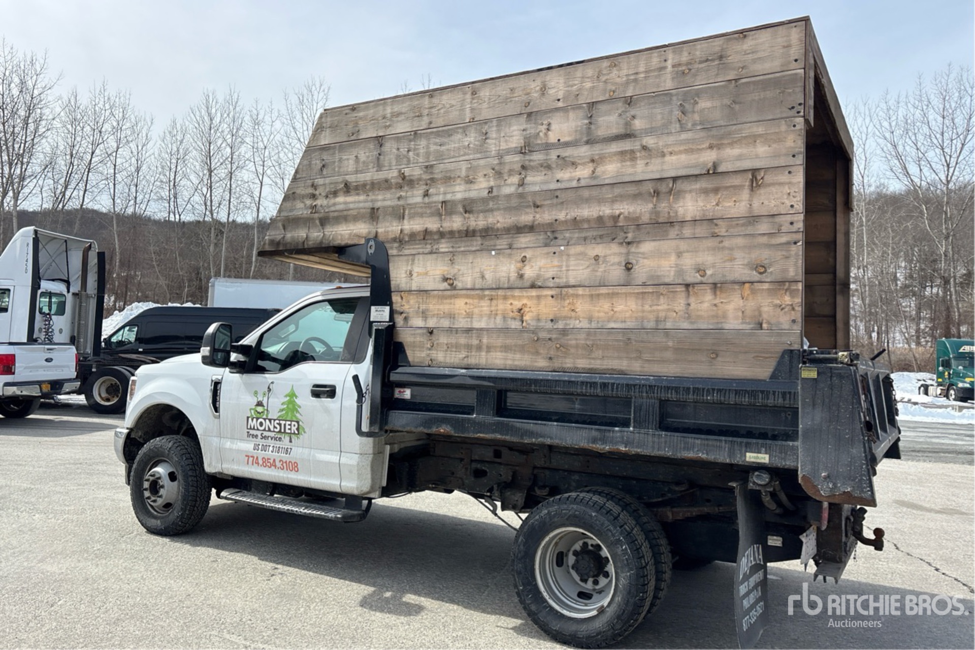 General Appearance with Bild, Ecke hinten links