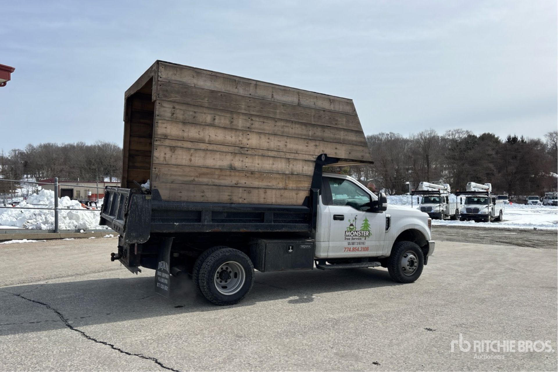 General Appearance with Bild, Ecke hinten rechts