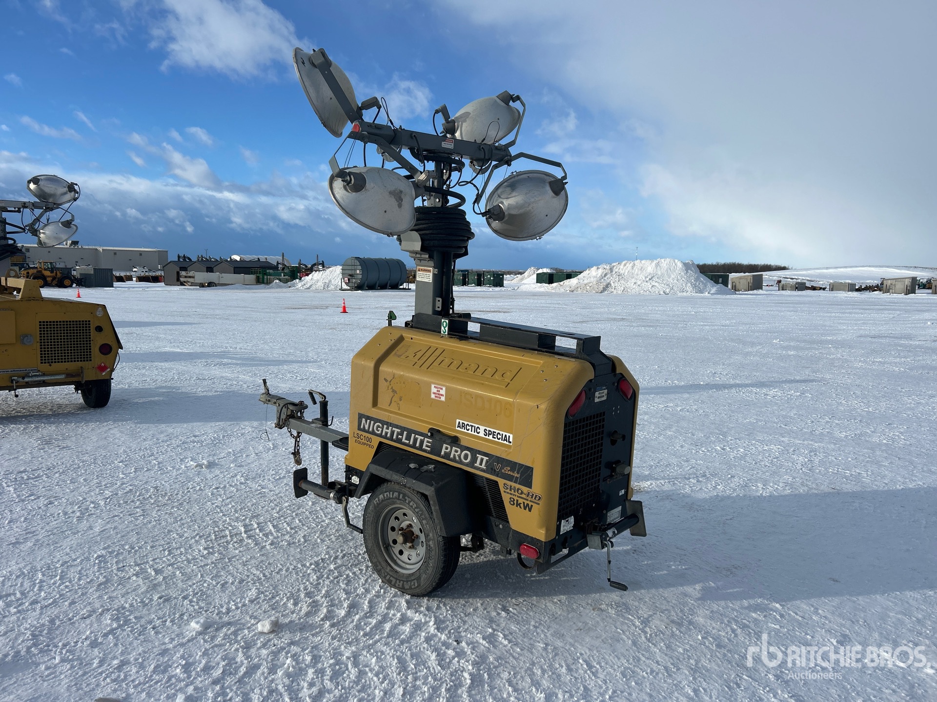 General Appearance with Picture, Left Rear Corner